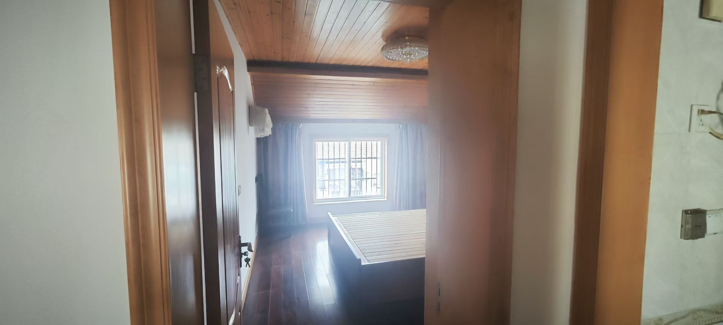 民安花苑 3室2厅2卫 126m&sup2;