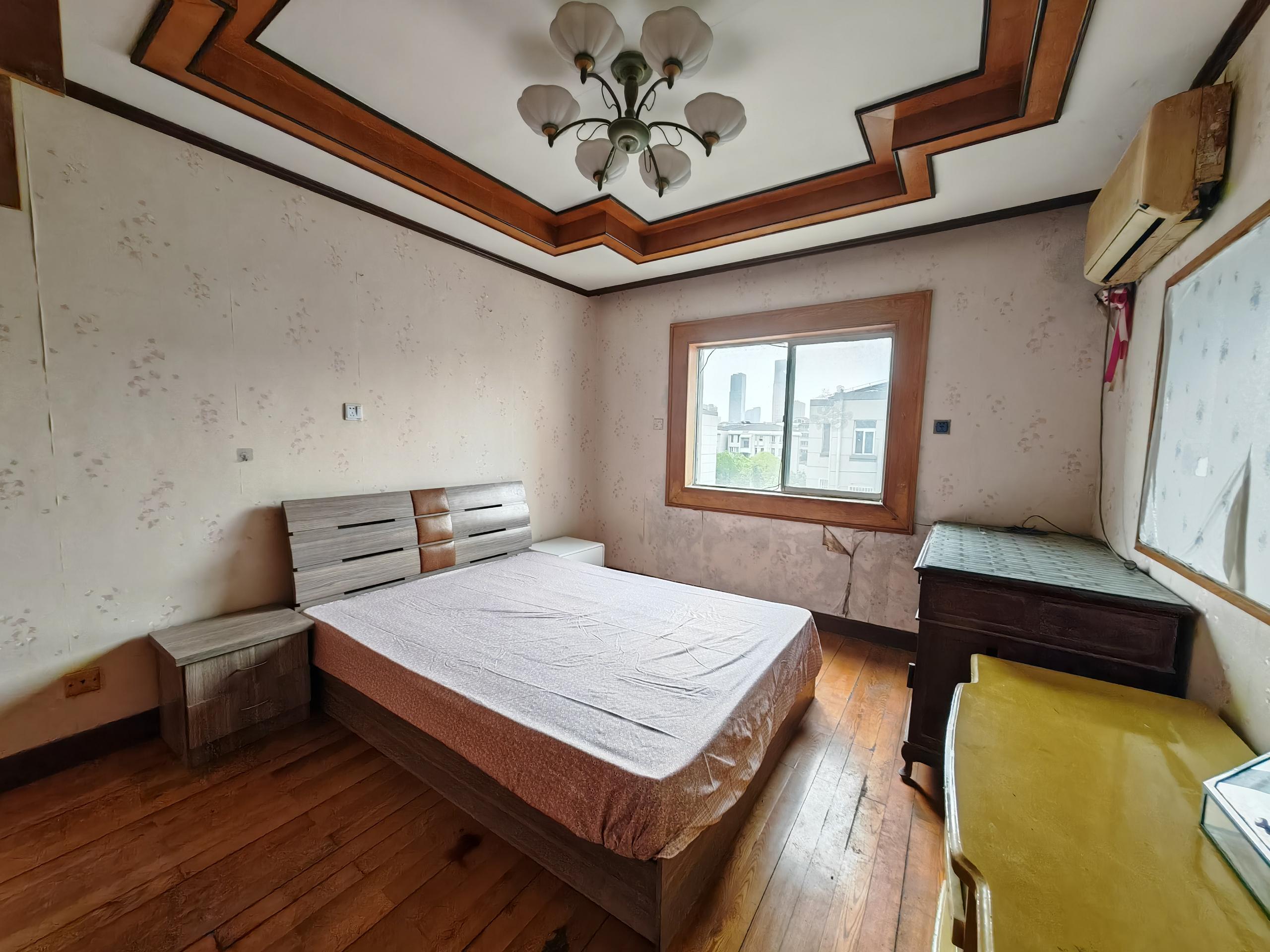 银花苑 3室2厅1卫 95.00m&sup2;