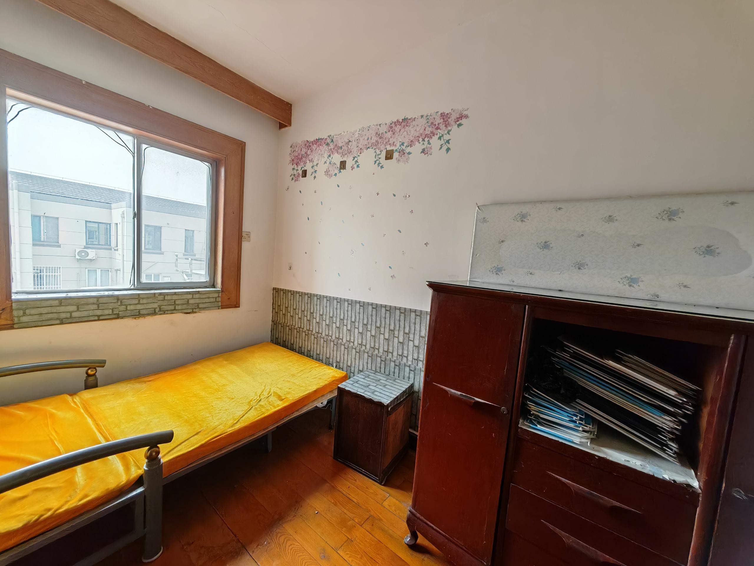 银花苑 3室2厅1卫 95.00m&sup2;