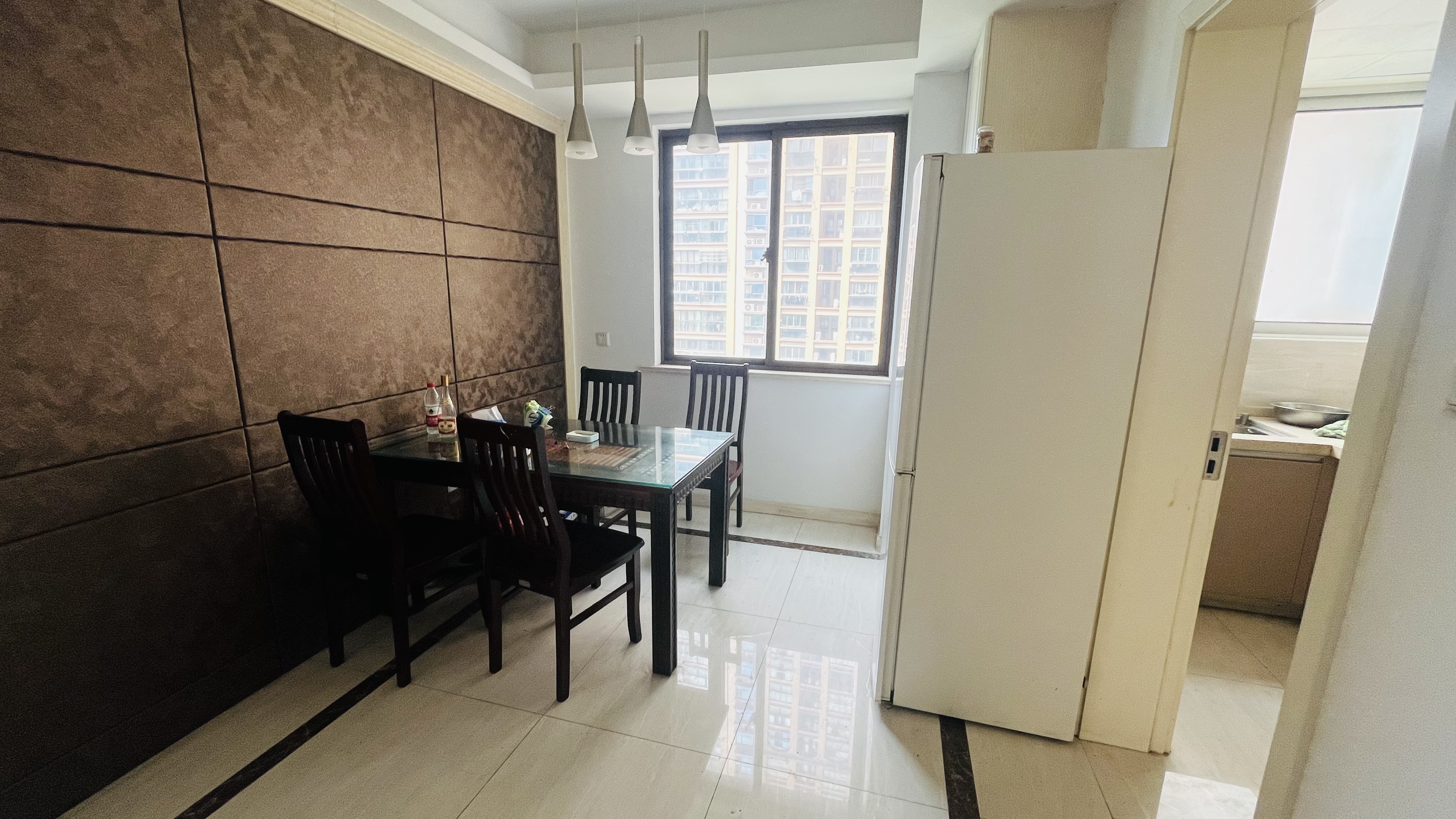 华强城 3室2厅1卫 102.2m&sup2;