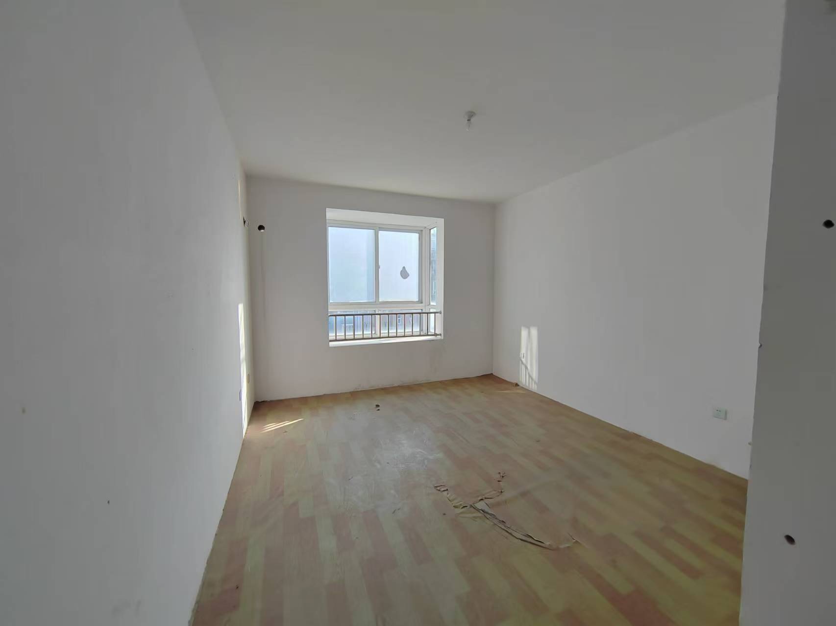 天虹苑 3室2厅2卫 145.00m&sup2;