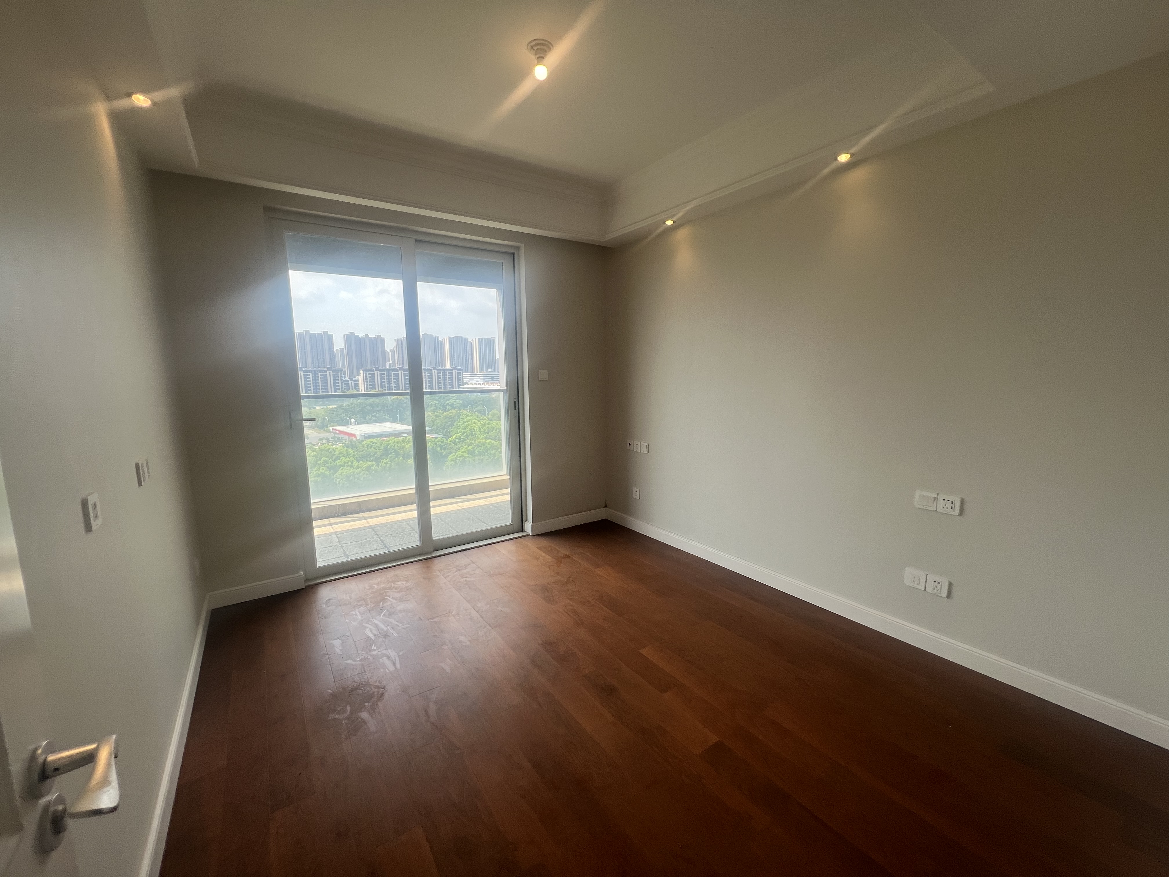 融创盛和九里桃源 4室2厅2卫 143m&sup2;