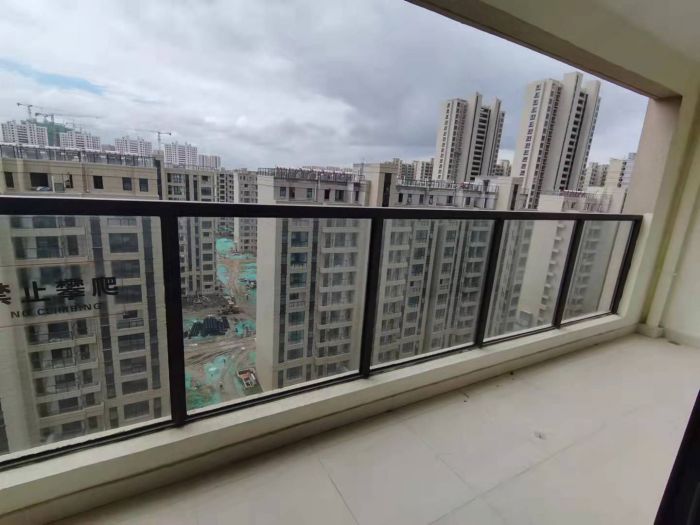 时光漫城 3室2厅2卫 125m&sup2;