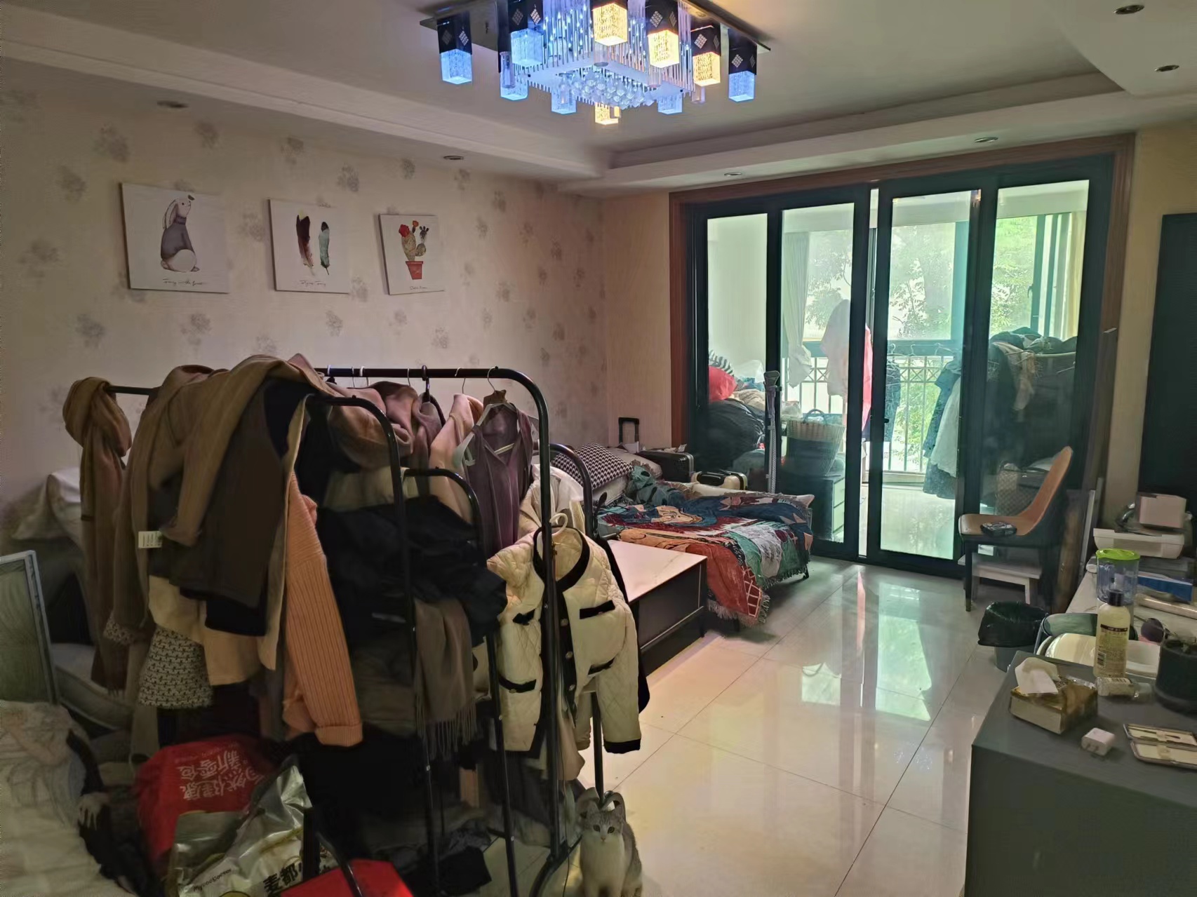 高迪晶城 3室2厅1卫 115.00m&sup2;