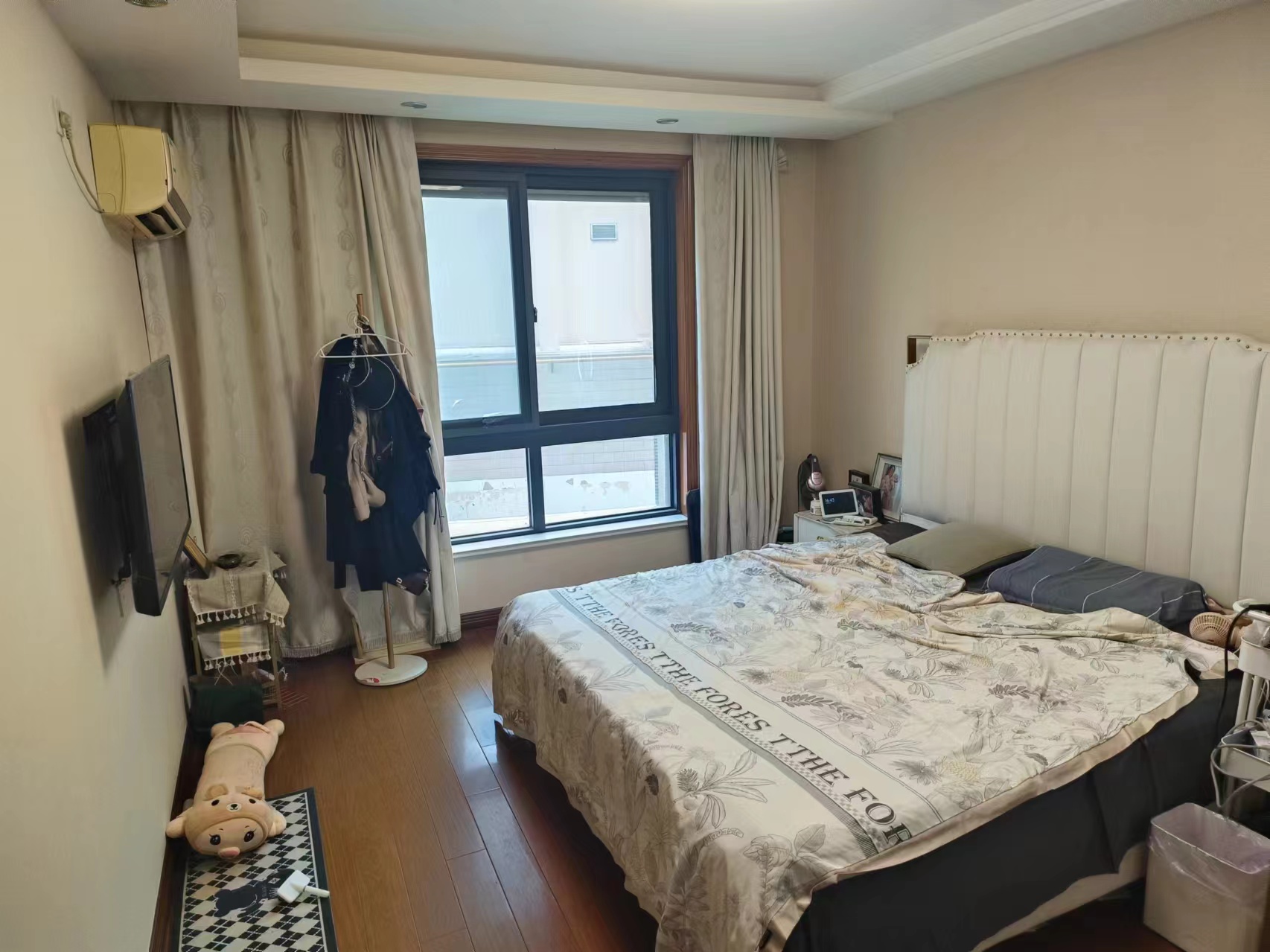 高迪晶城 3室2厅1卫 115.00m&sup2;