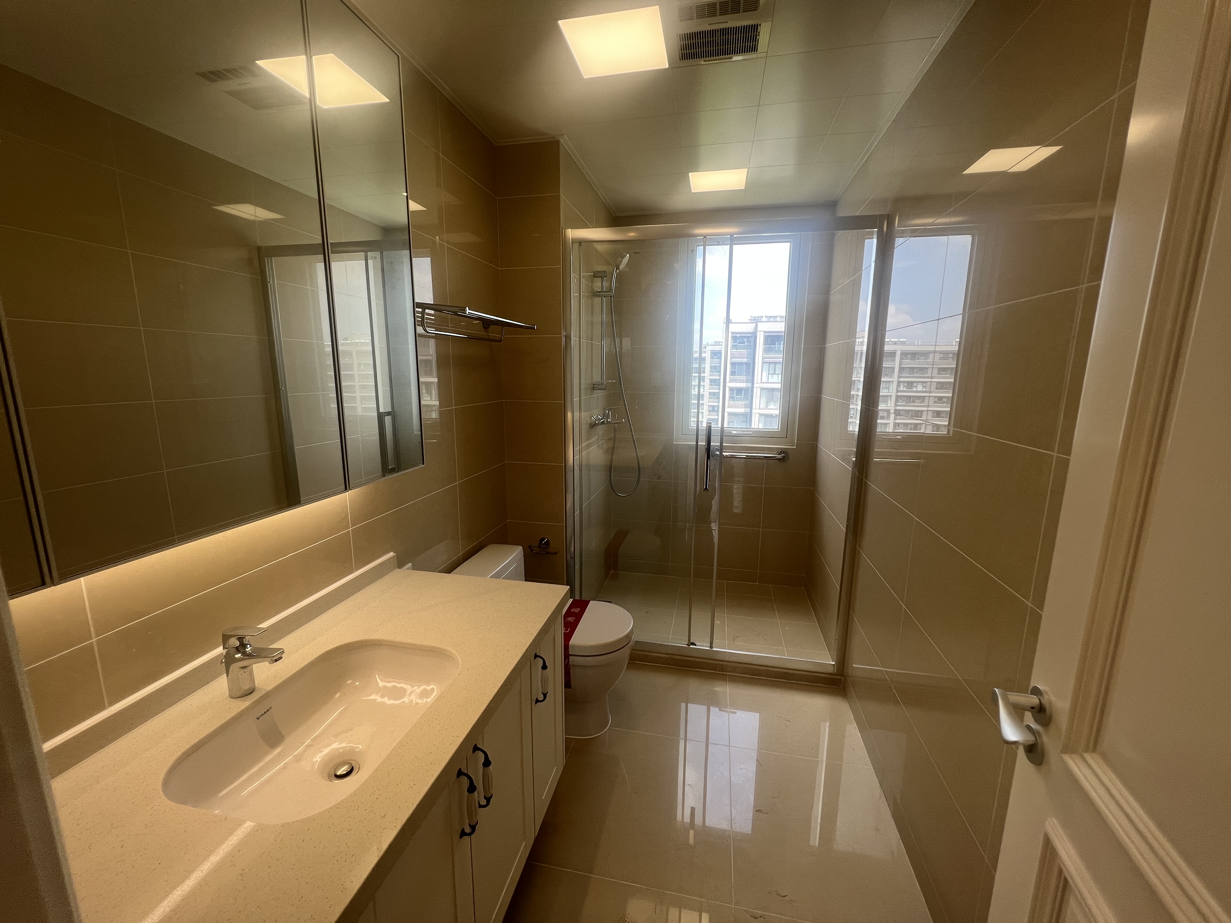 融创盛和九里桃源 4室2厅2卫 143m&sup2;