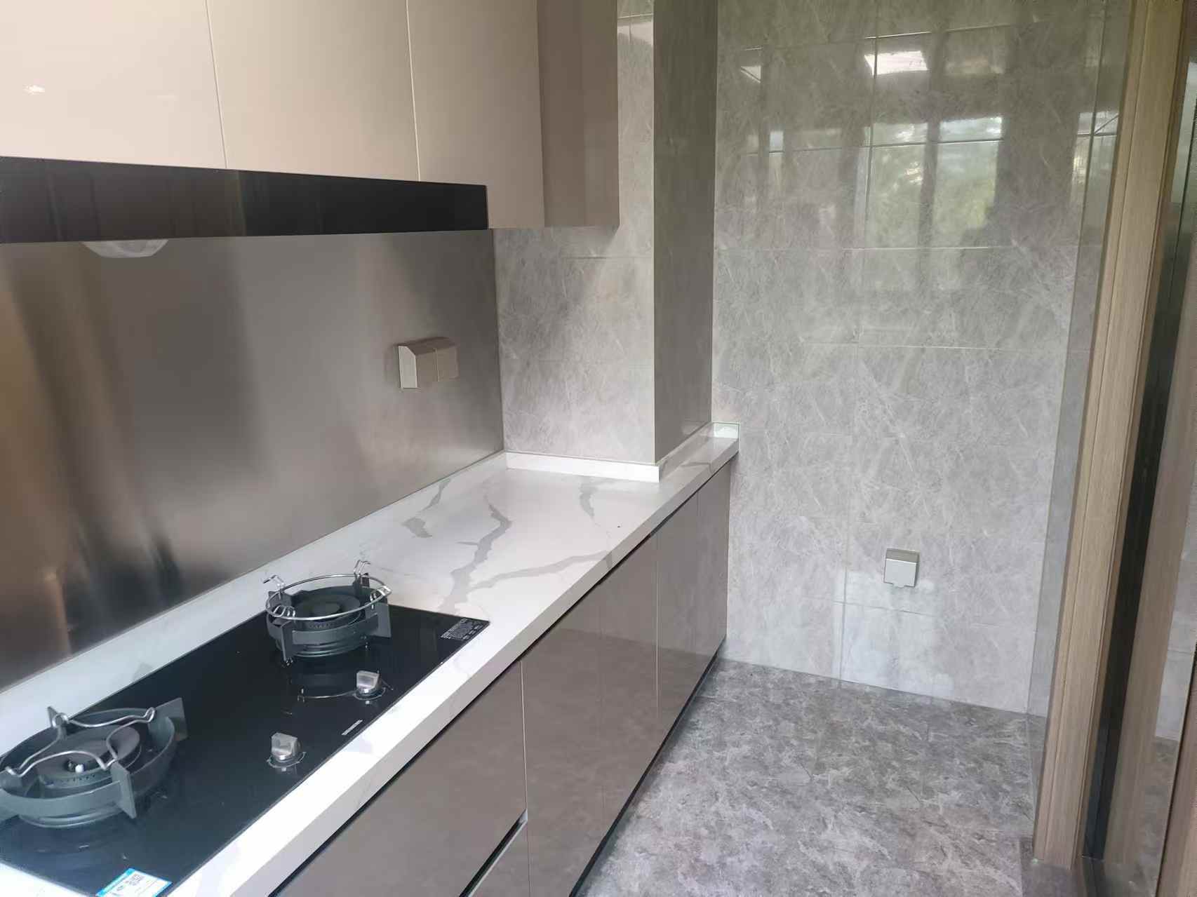 中海翠湖溪岸 4室2厅2卫 143m&sup2;