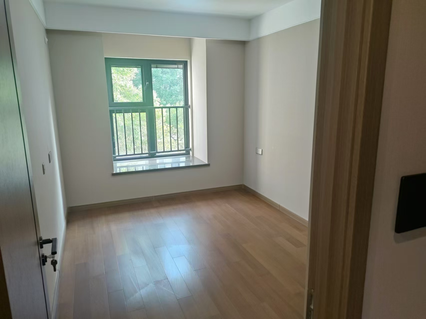 中海翠湖溪岸 4室2厅2卫 143m&sup2;