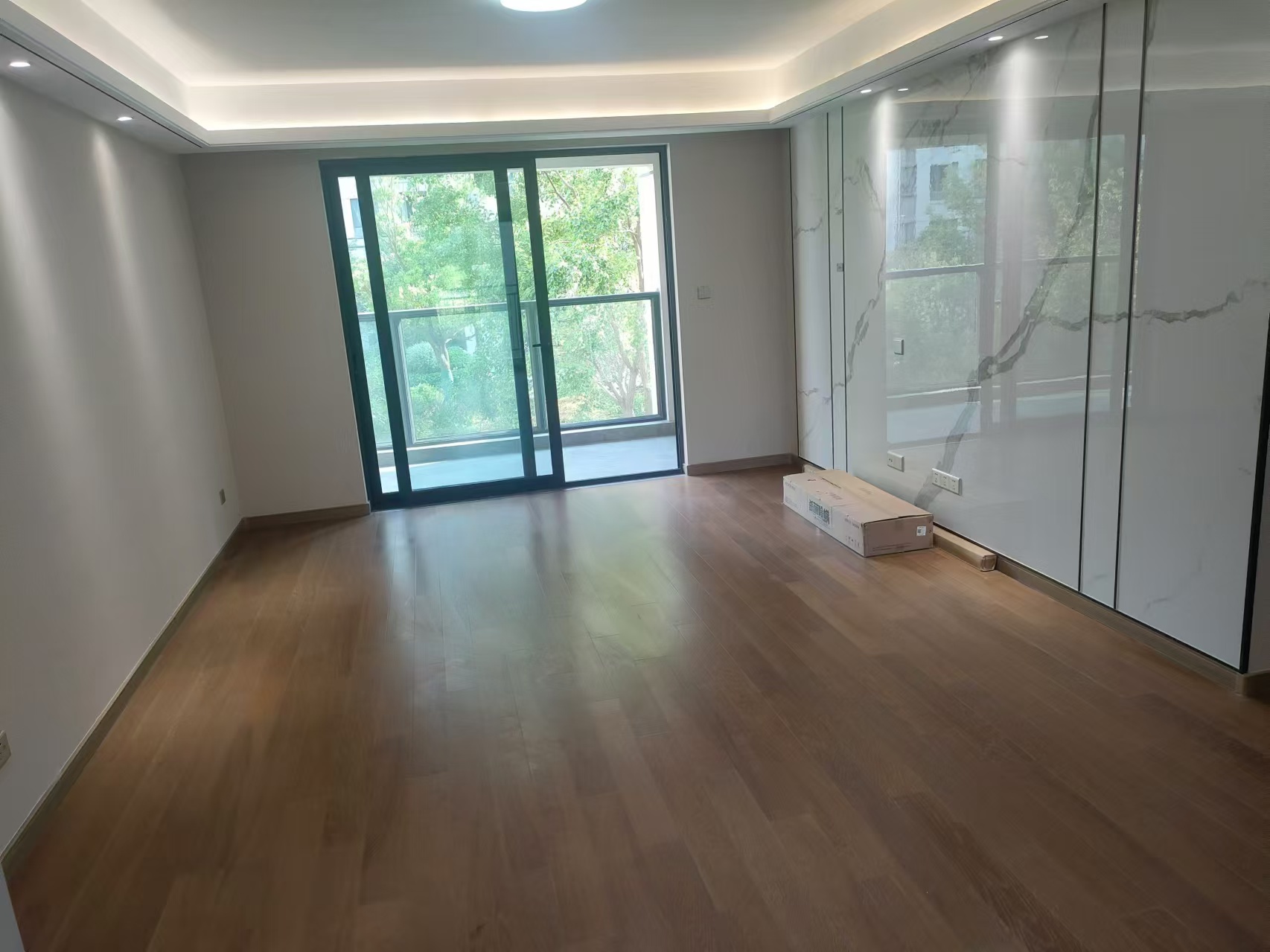 中海翠湖溪岸 4室2厅2卫 143m&sup2;