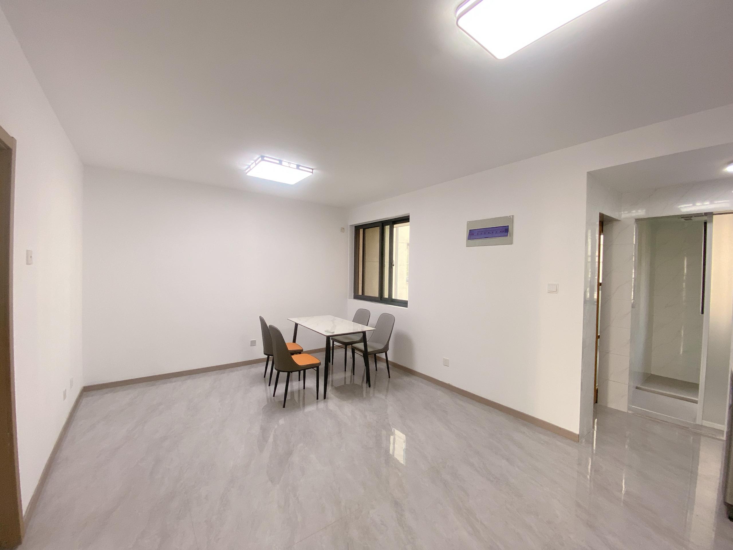陆洪小镇街区 2室1厅1卫 78.2m&sup2;