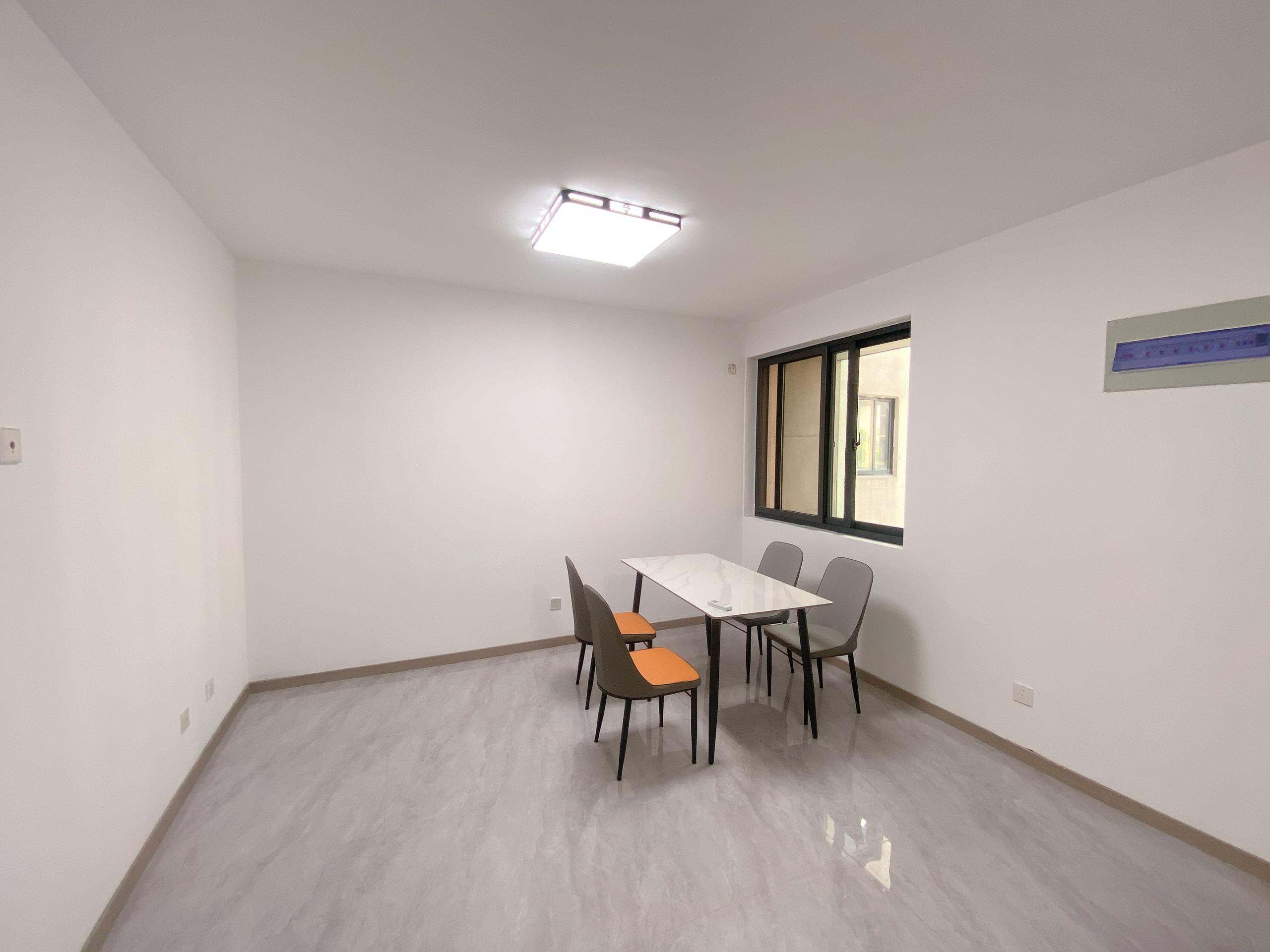 陆洪小镇街区 2室1厅1卫 78.2m&sup2;