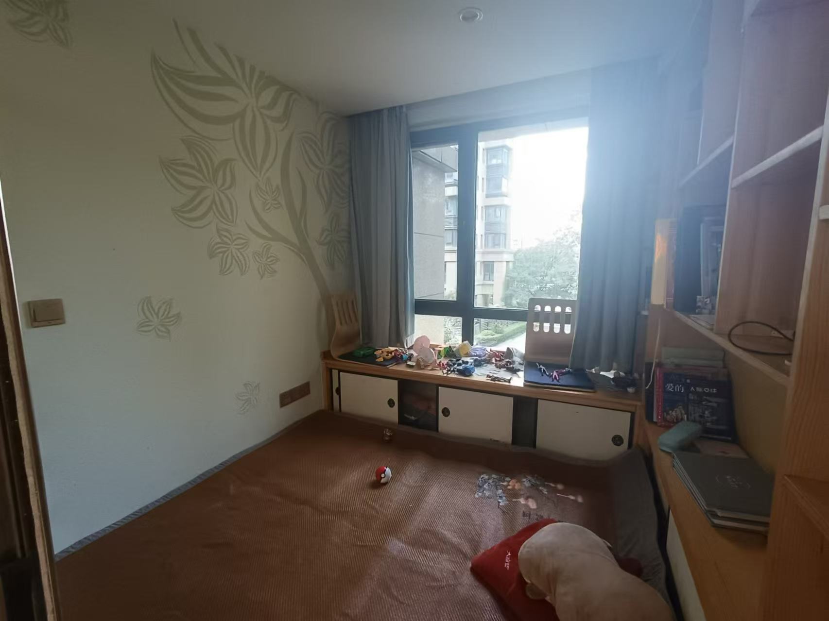 苏建学府雅居 4室2厅2卫 140m&sup2;
