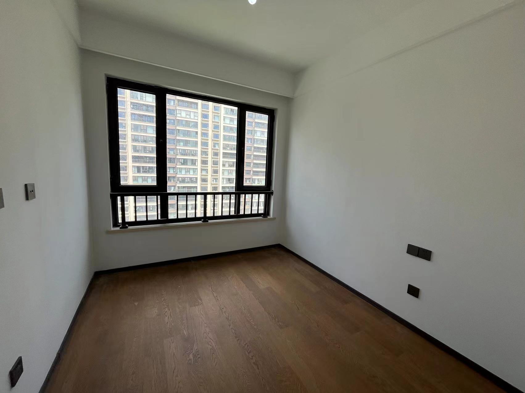 春风南岸西园 4室2厅2卫 136m&sup2;