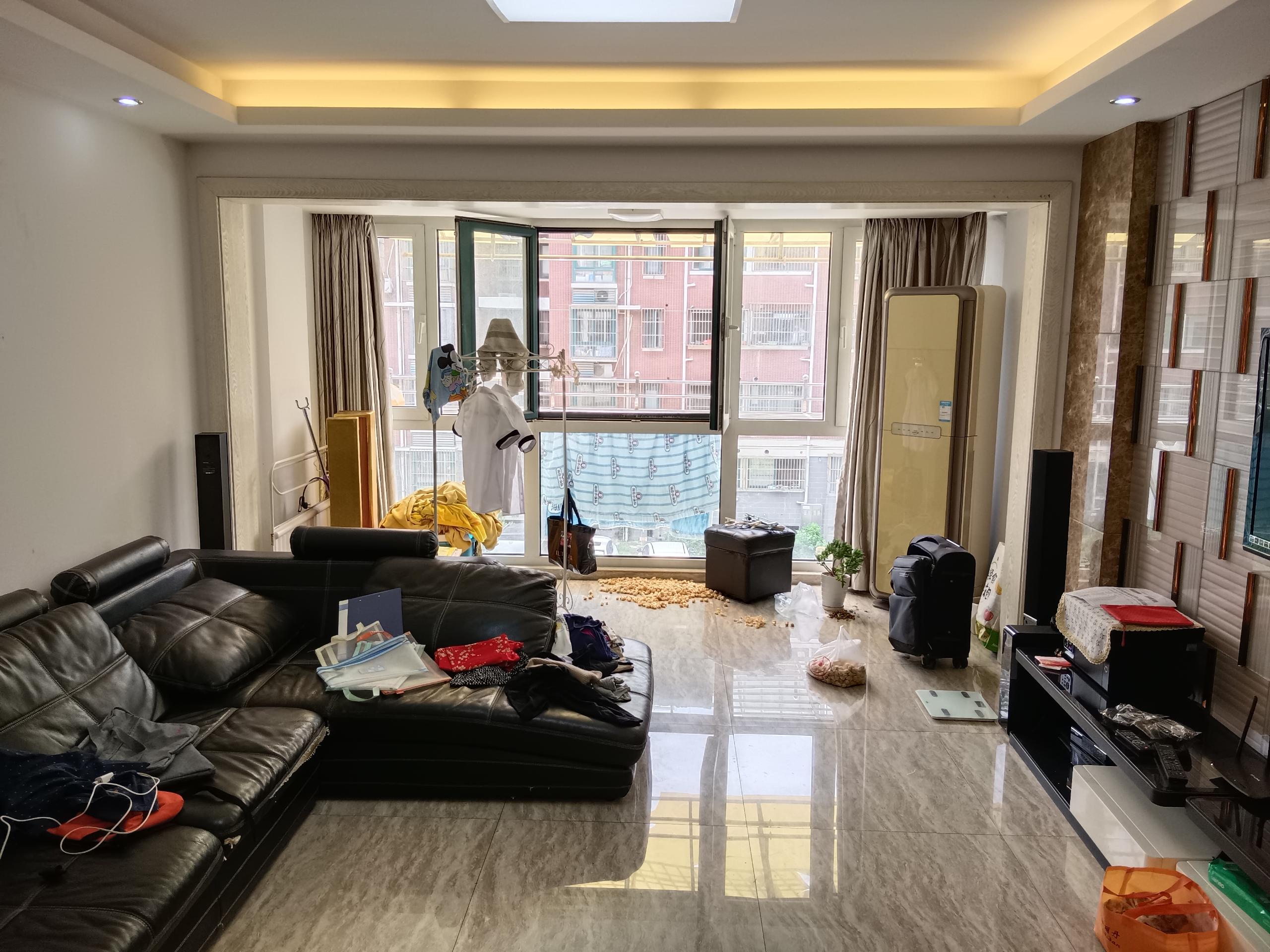 长航地中海花园 3室2厅1卫 142m&sup2;