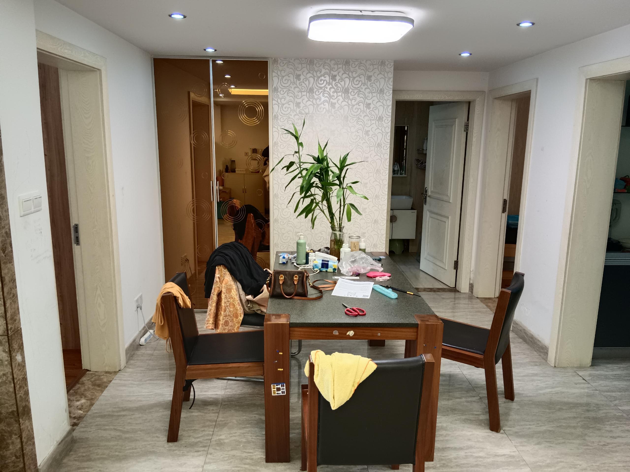 长航地中海花园 3室2厅1卫 142m&sup2;