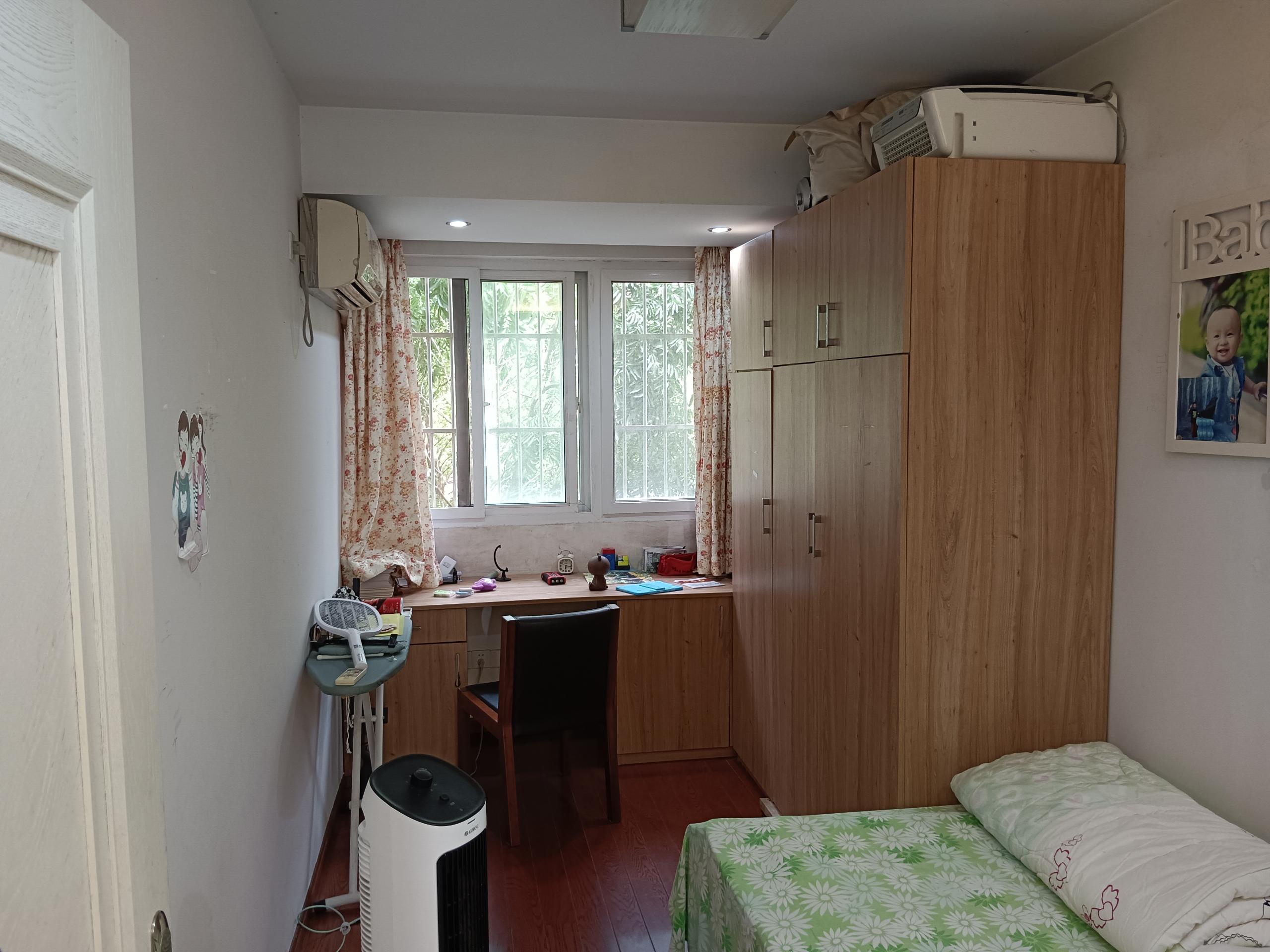 长航地中海花园 3室2厅1卫 142m&sup2;