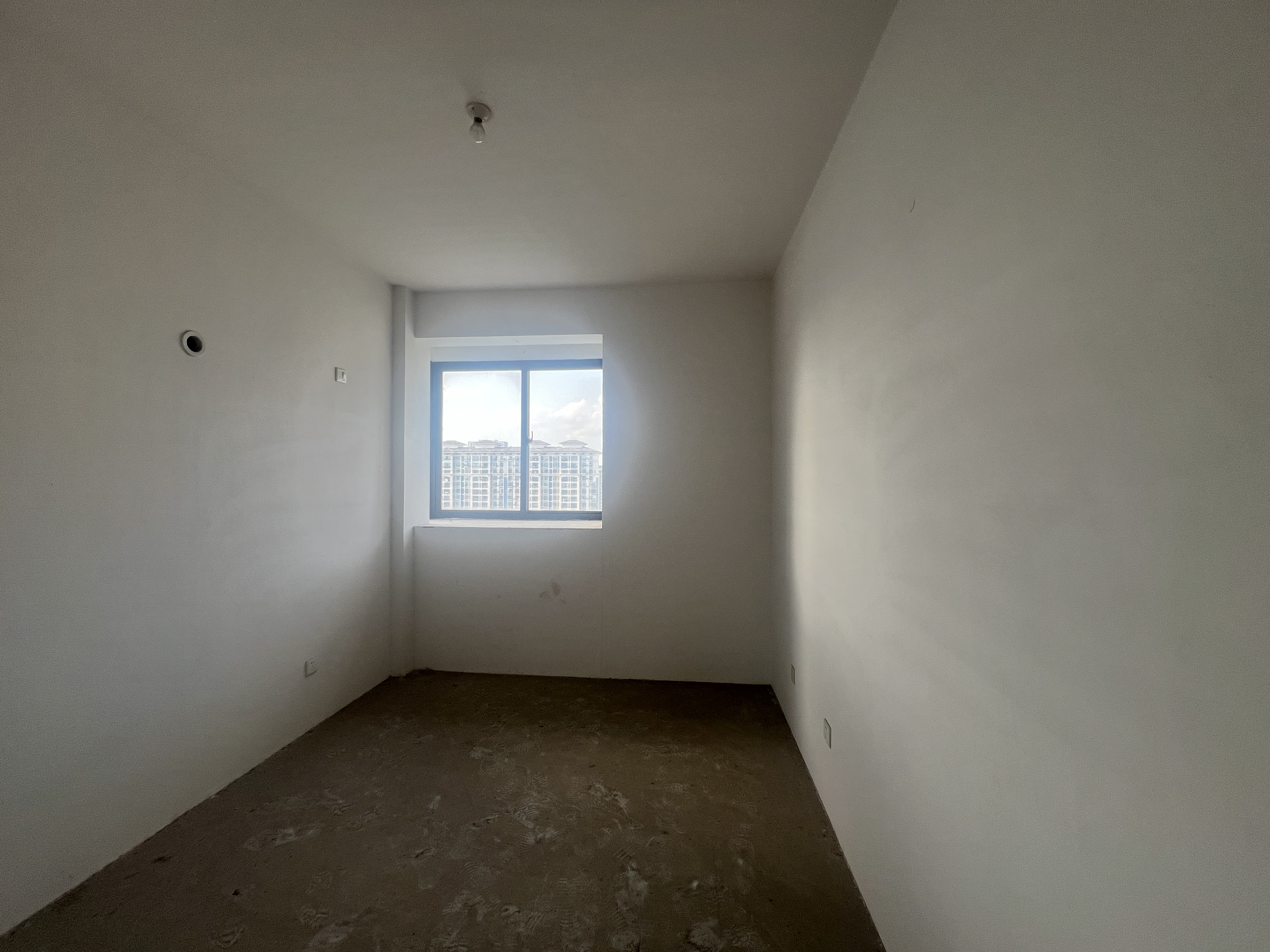 金色城品 3室2厅1卫 111m&sup2;