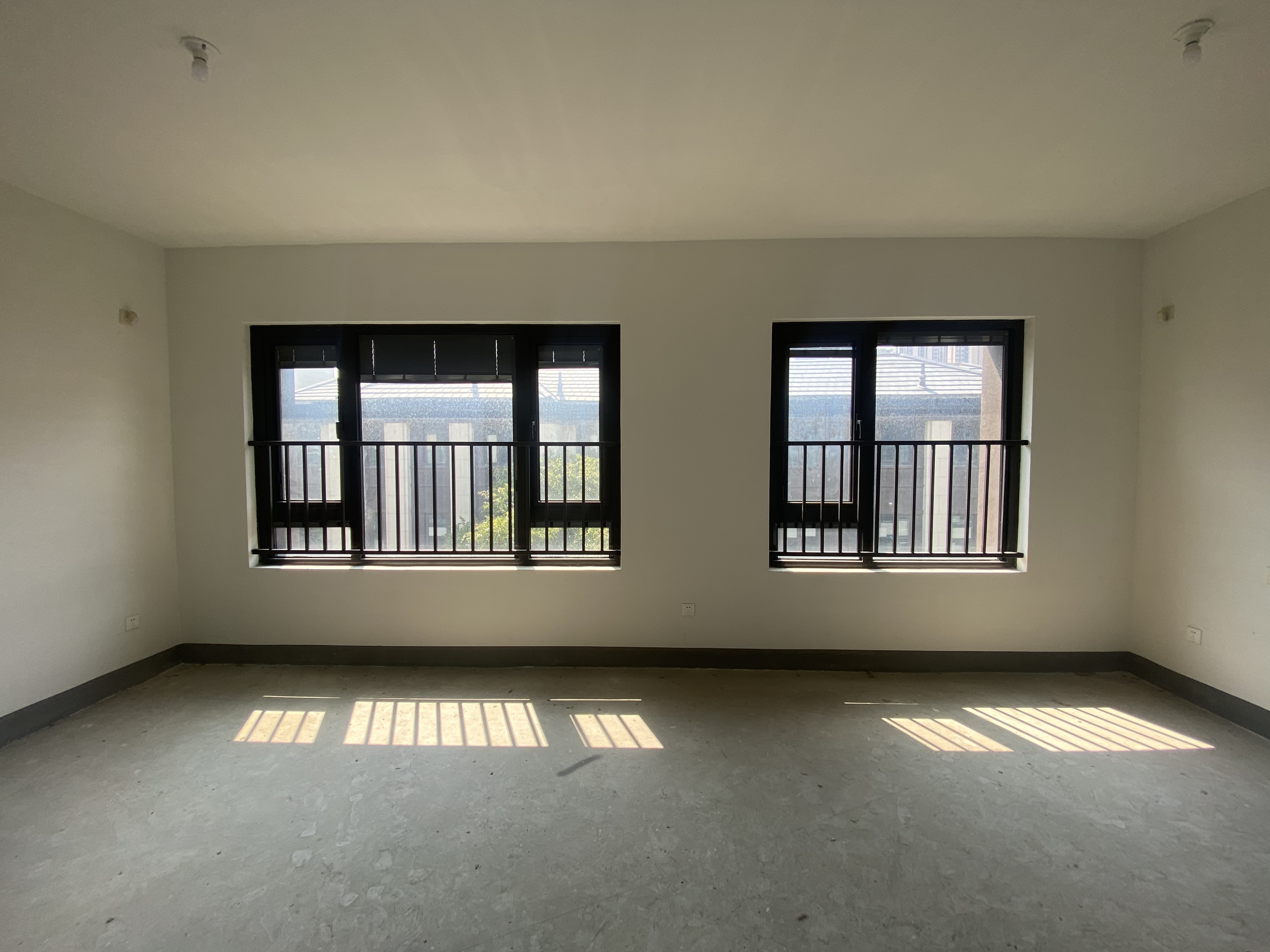 龙湖天宸源著 5室3厅4卫 265.00m&sup2;