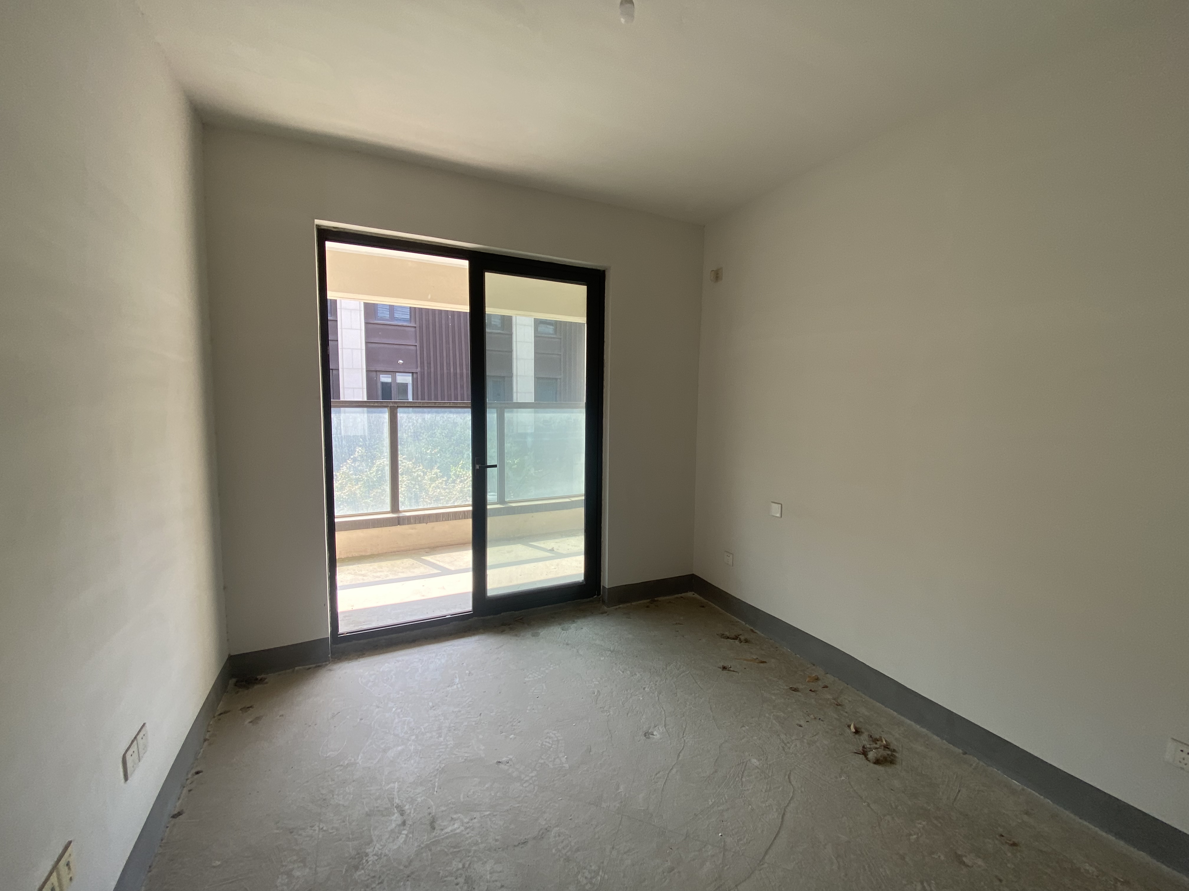 龙湖天宸源著 5室3厅4卫 265.00m&sup2;
