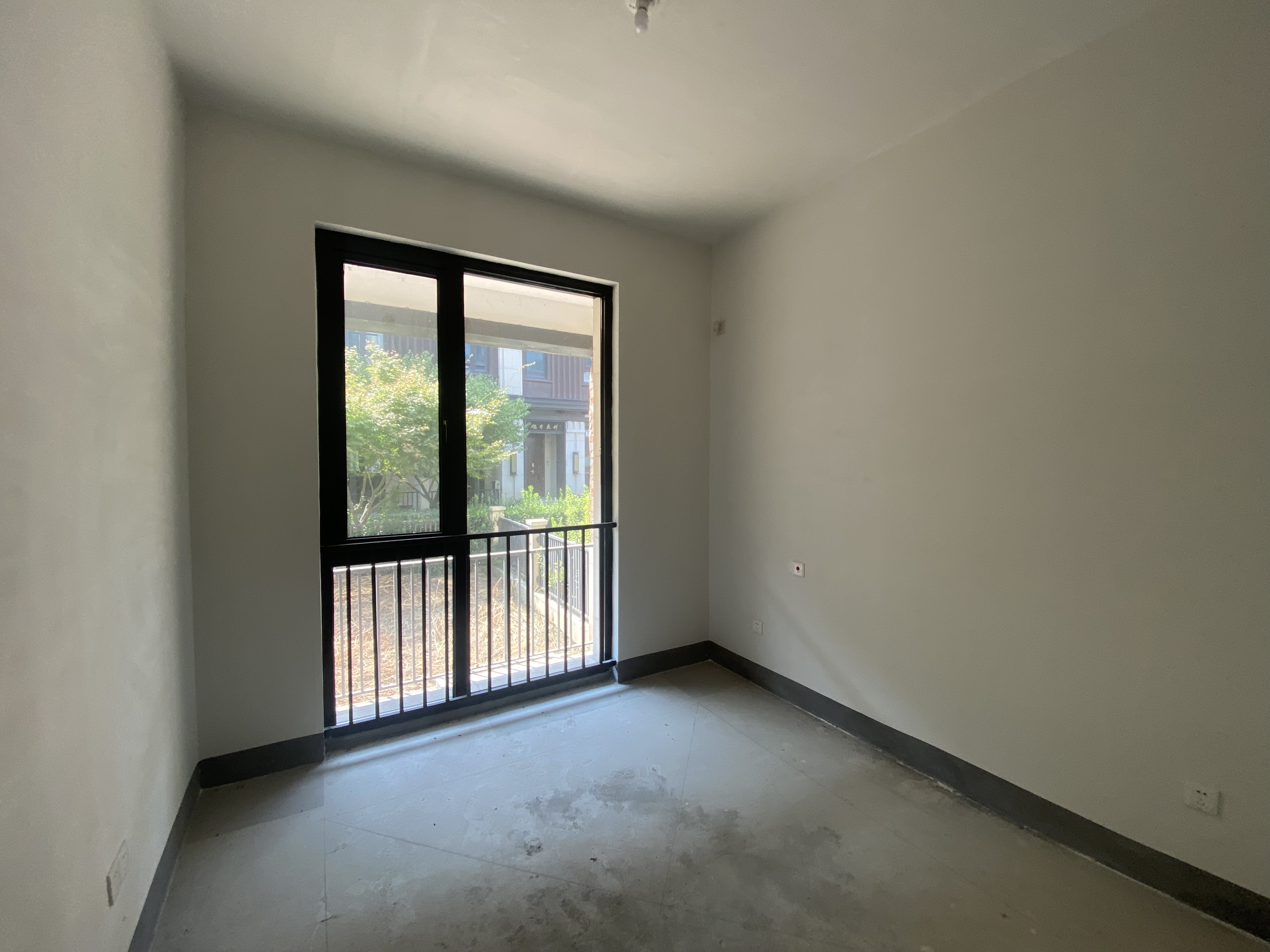 龙湖天宸源著 5室3厅4卫 265.00m&sup2;