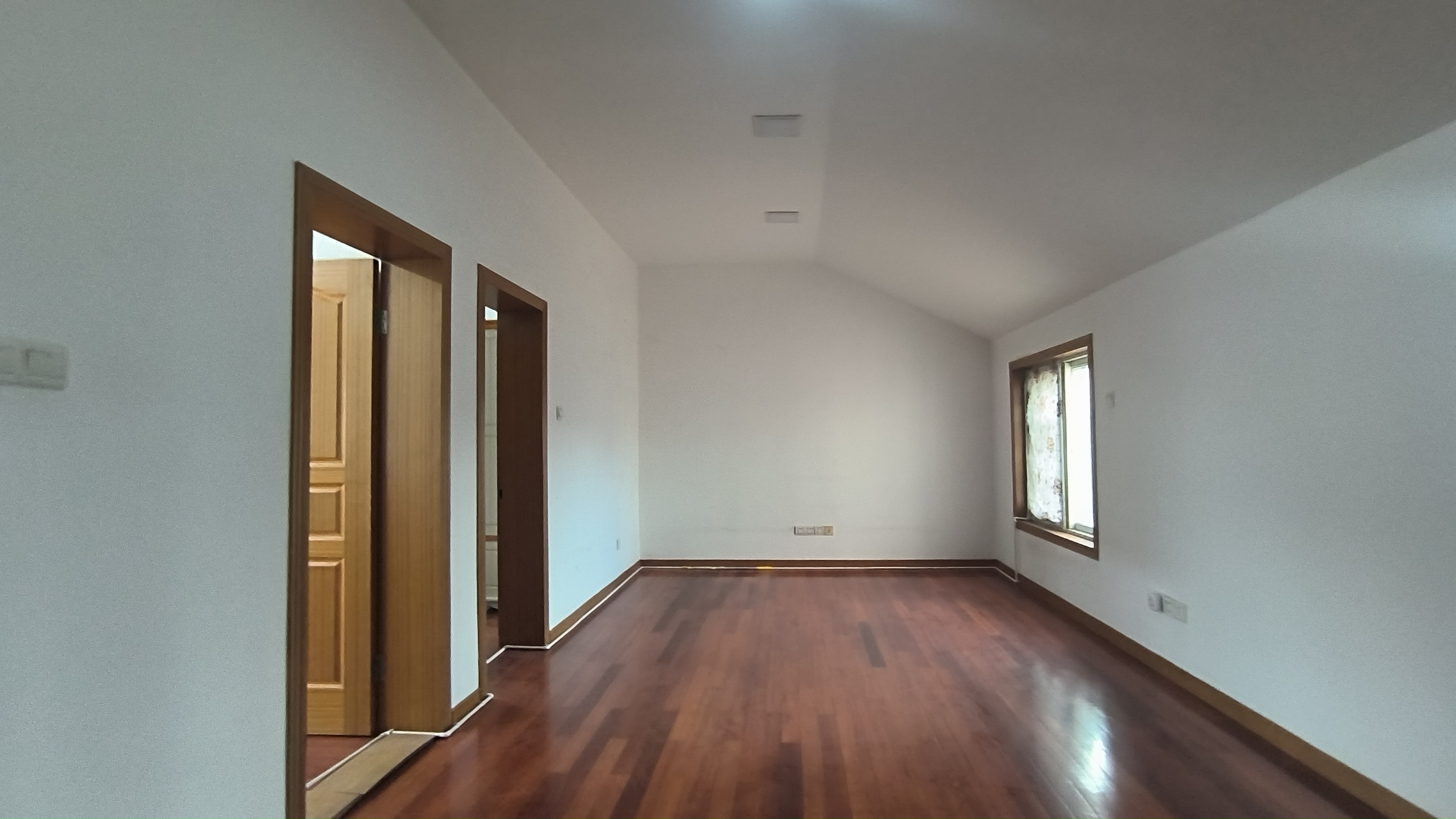 五山花苑 4室2厅2卫 101.9m&sup2;