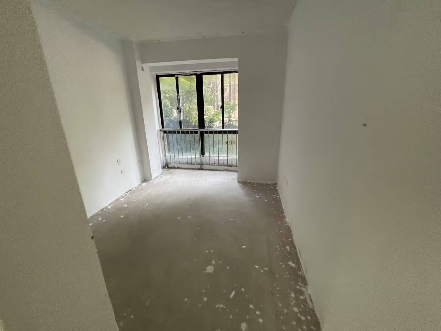 光明幸福天地 3室2厅2卫 142.28m&sup2;
