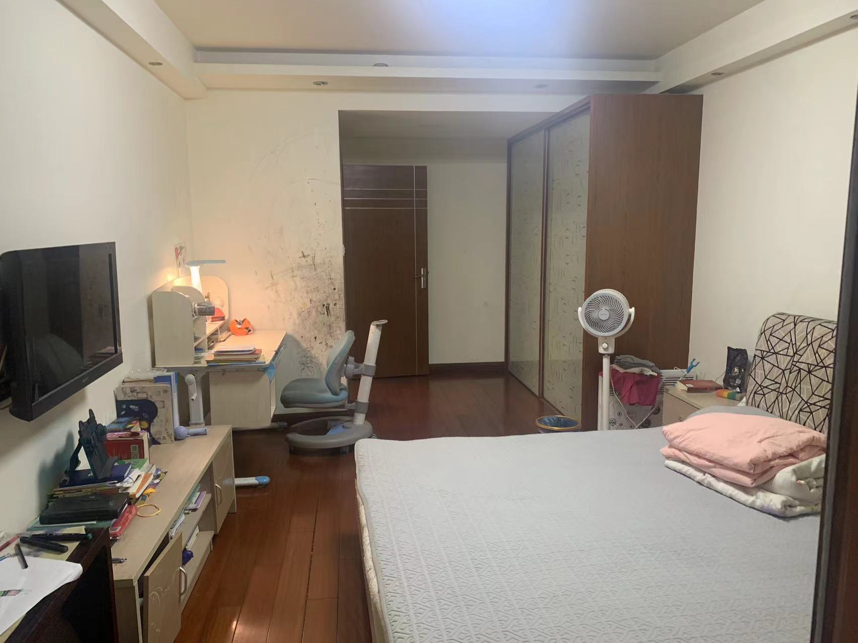 东晖花园 2室2厅1卫 96.95m&sup2;