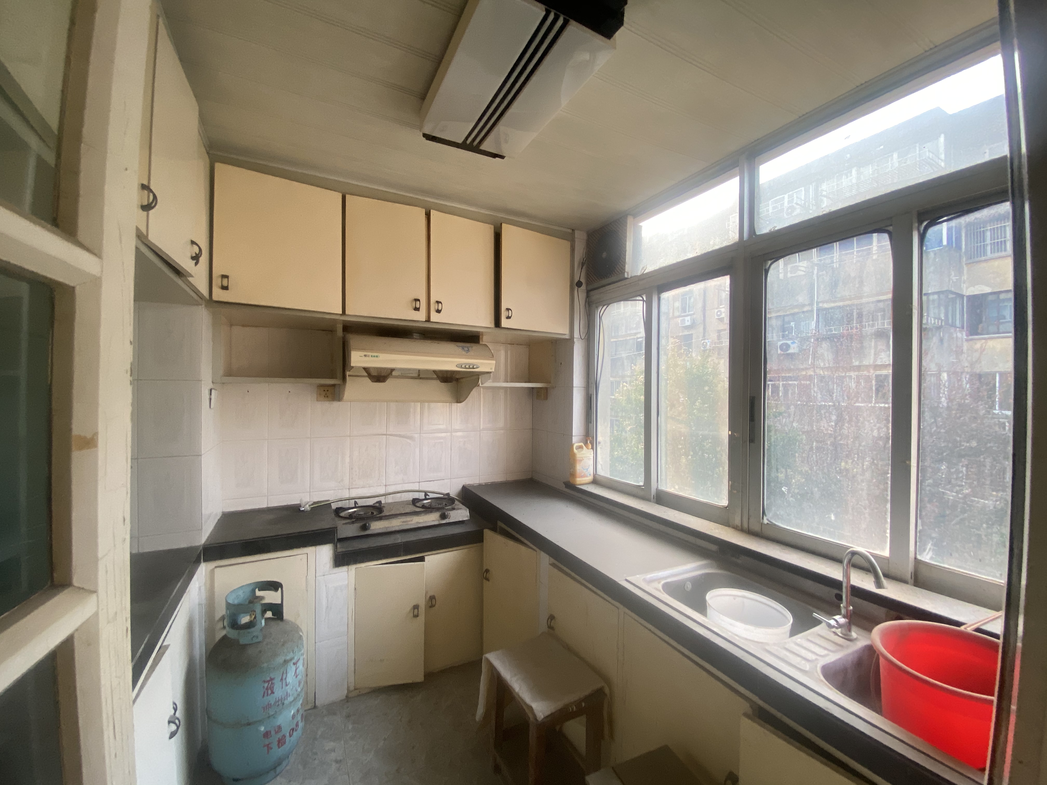 师范桥新村 3室2厅1卫 129.9m&sup2;