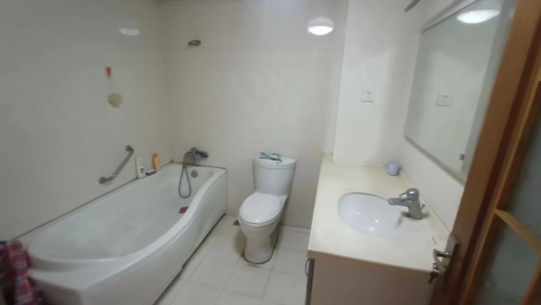 怡安花苑南区 3室2厅2卫 150m&sup2;