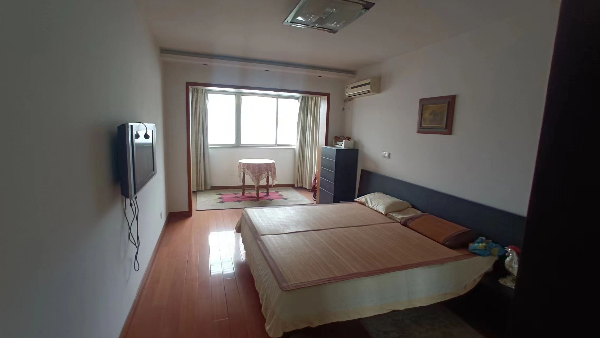 怡安花苑南区 3室2厅2卫 150m&sup2;