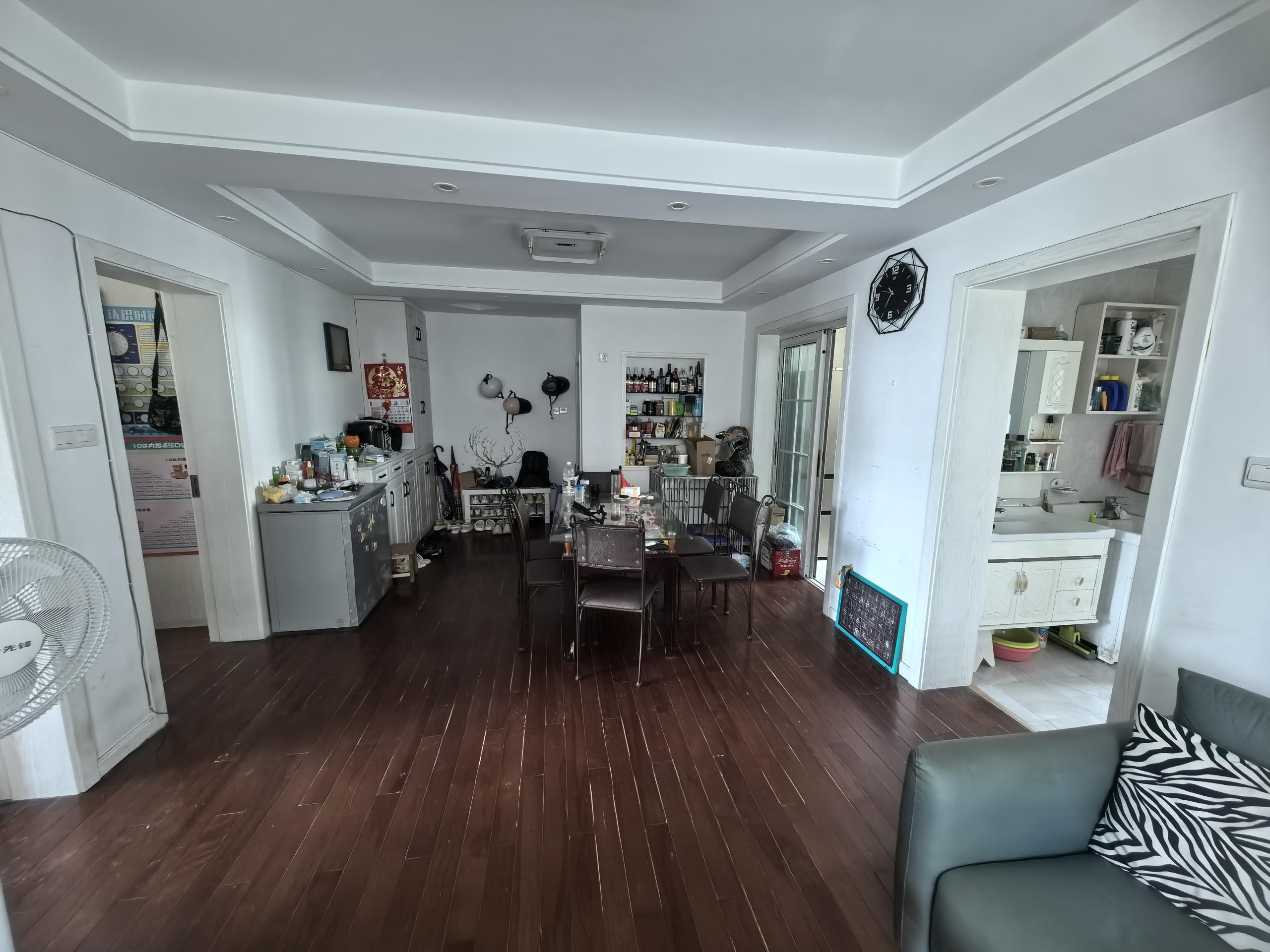 郭里园 3室2厅1卫 99.58m²