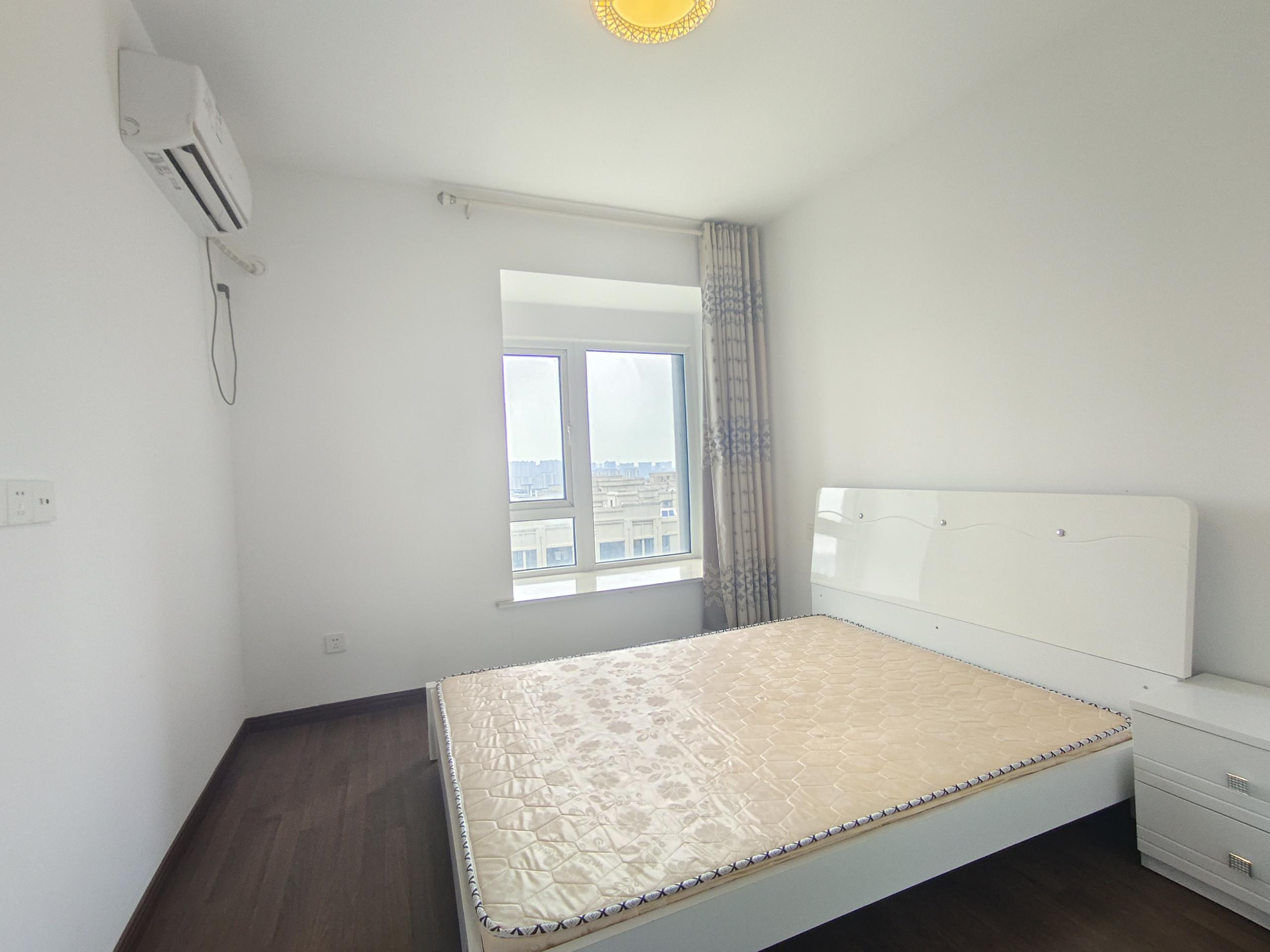 中海碧林湾 4室2厅2卫 128.00m&sup2;