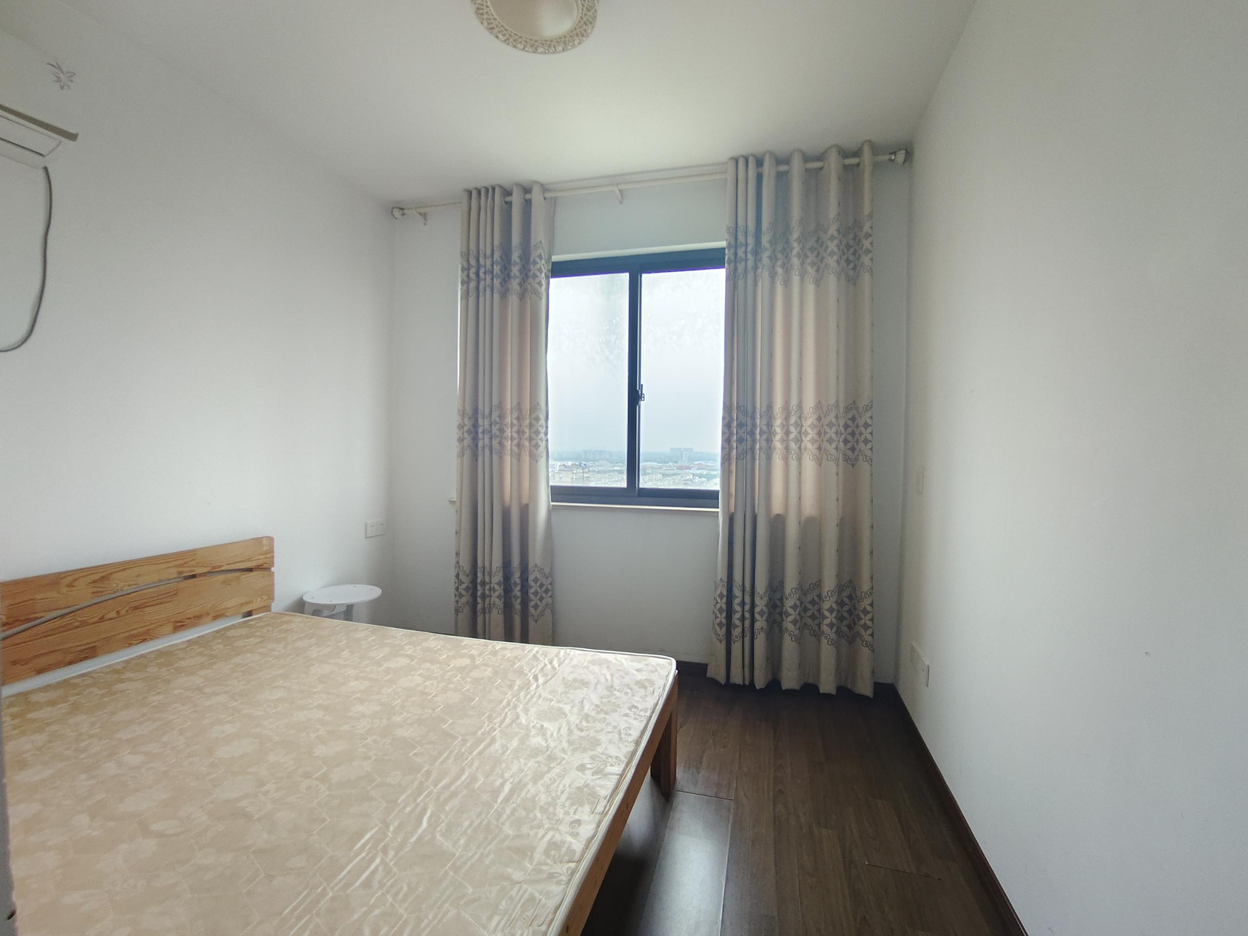 中海碧林湾 4室2厅2卫 128.00m&sup2;