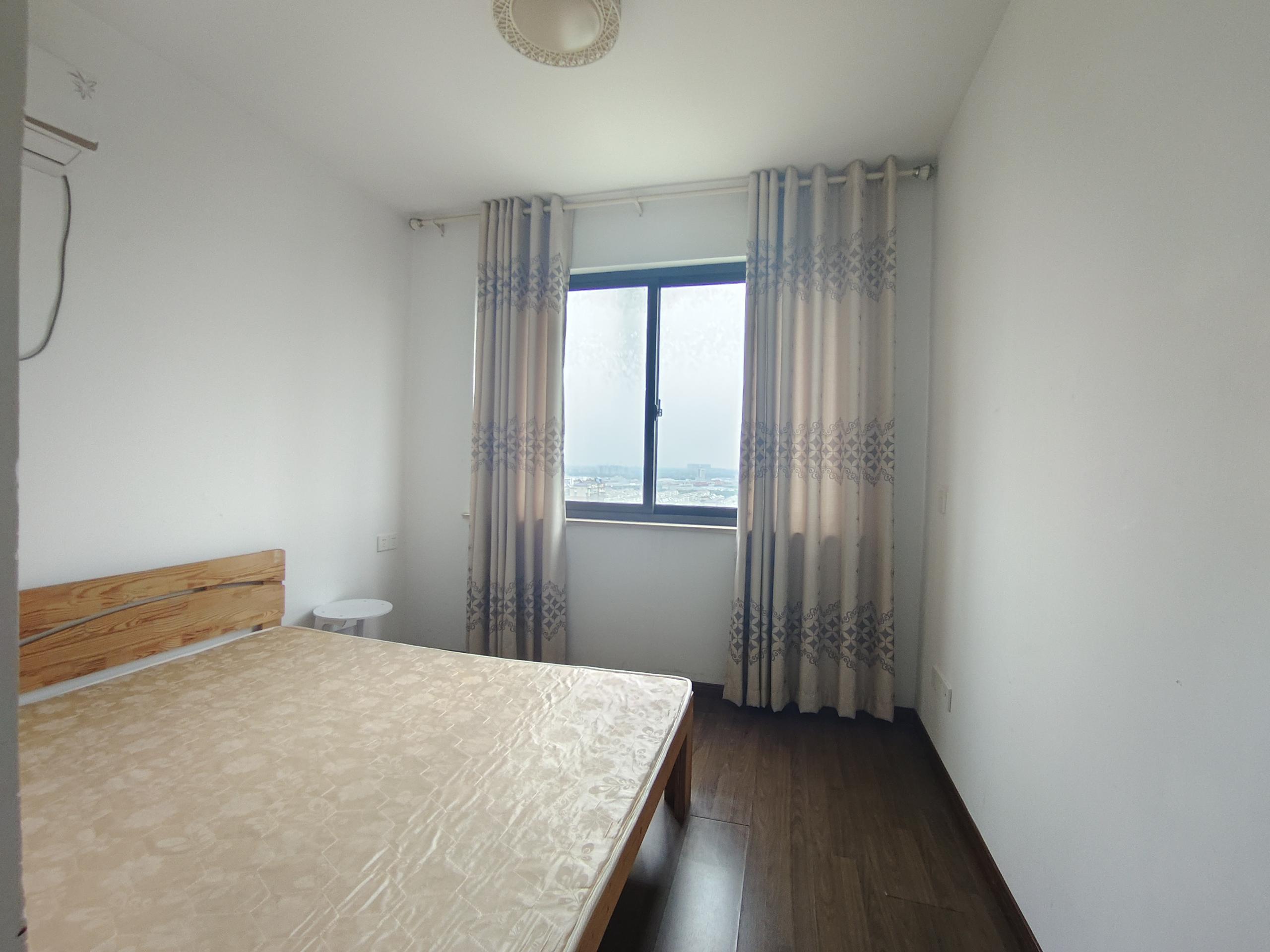 中海碧林湾 4室2厅2卫 128.00m&sup2;