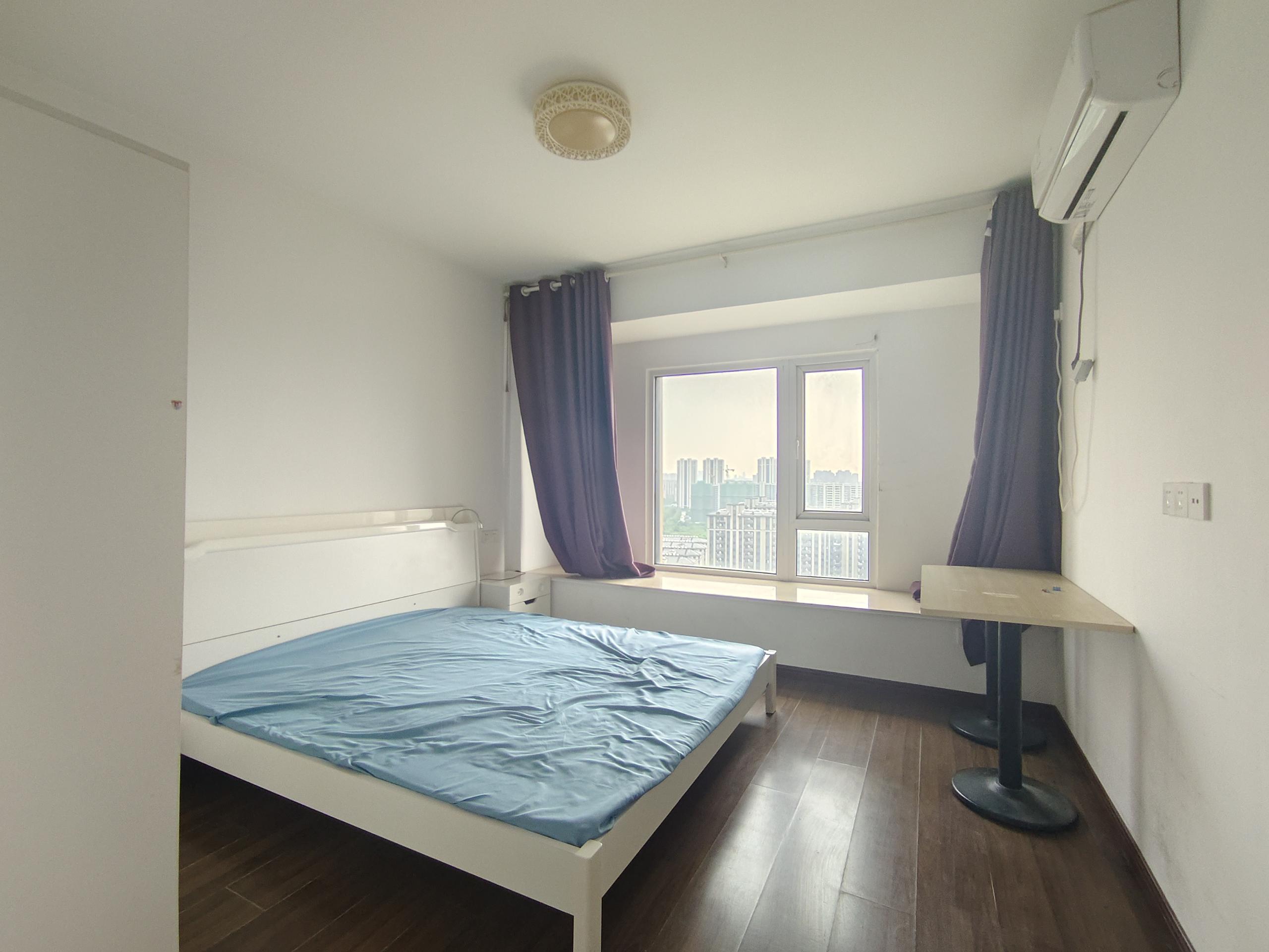 中海碧林湾 4室2厅2卫 128.00m&sup2;