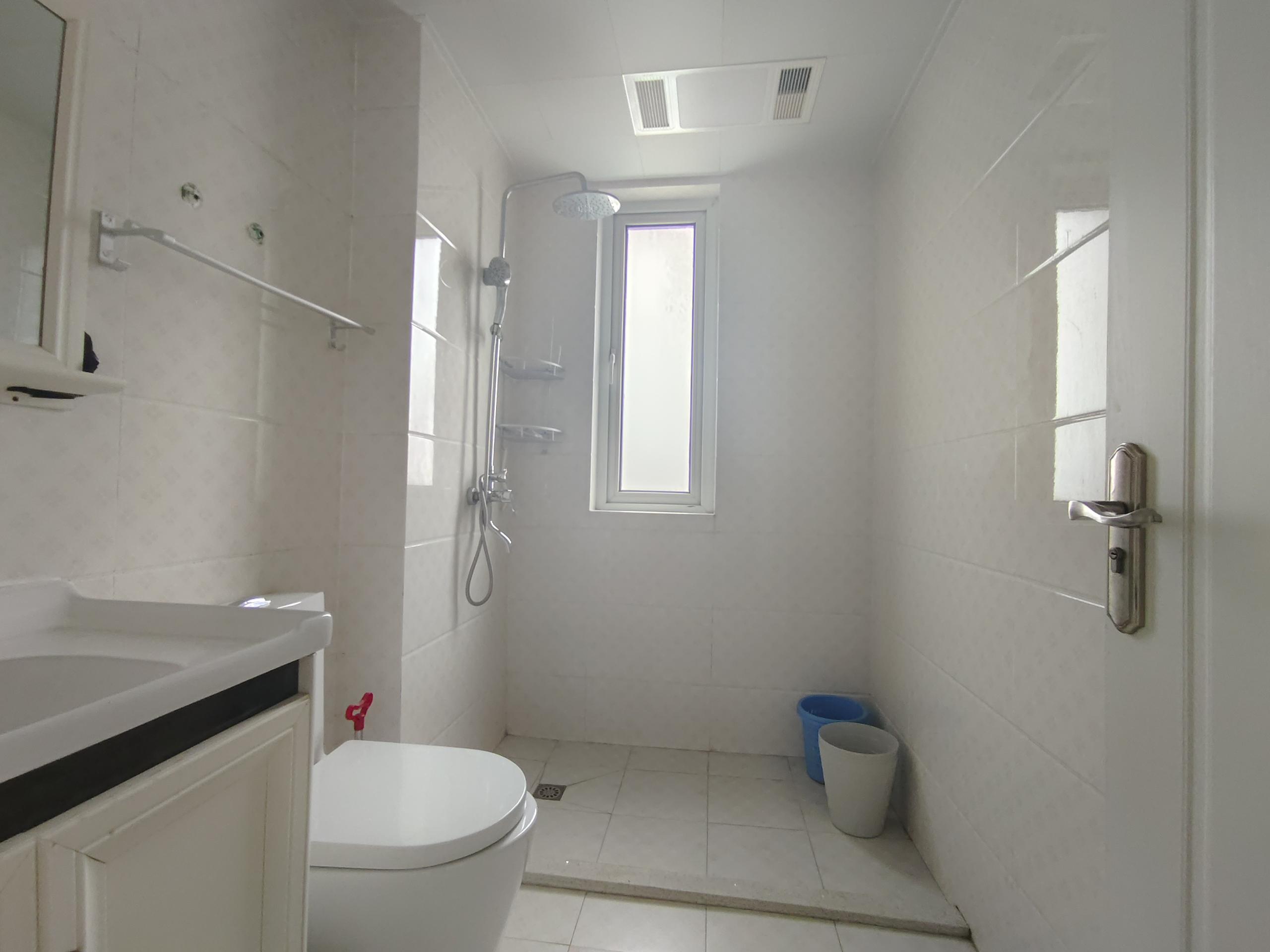 中海碧林湾 4室2厅2卫 128.00m&sup2;