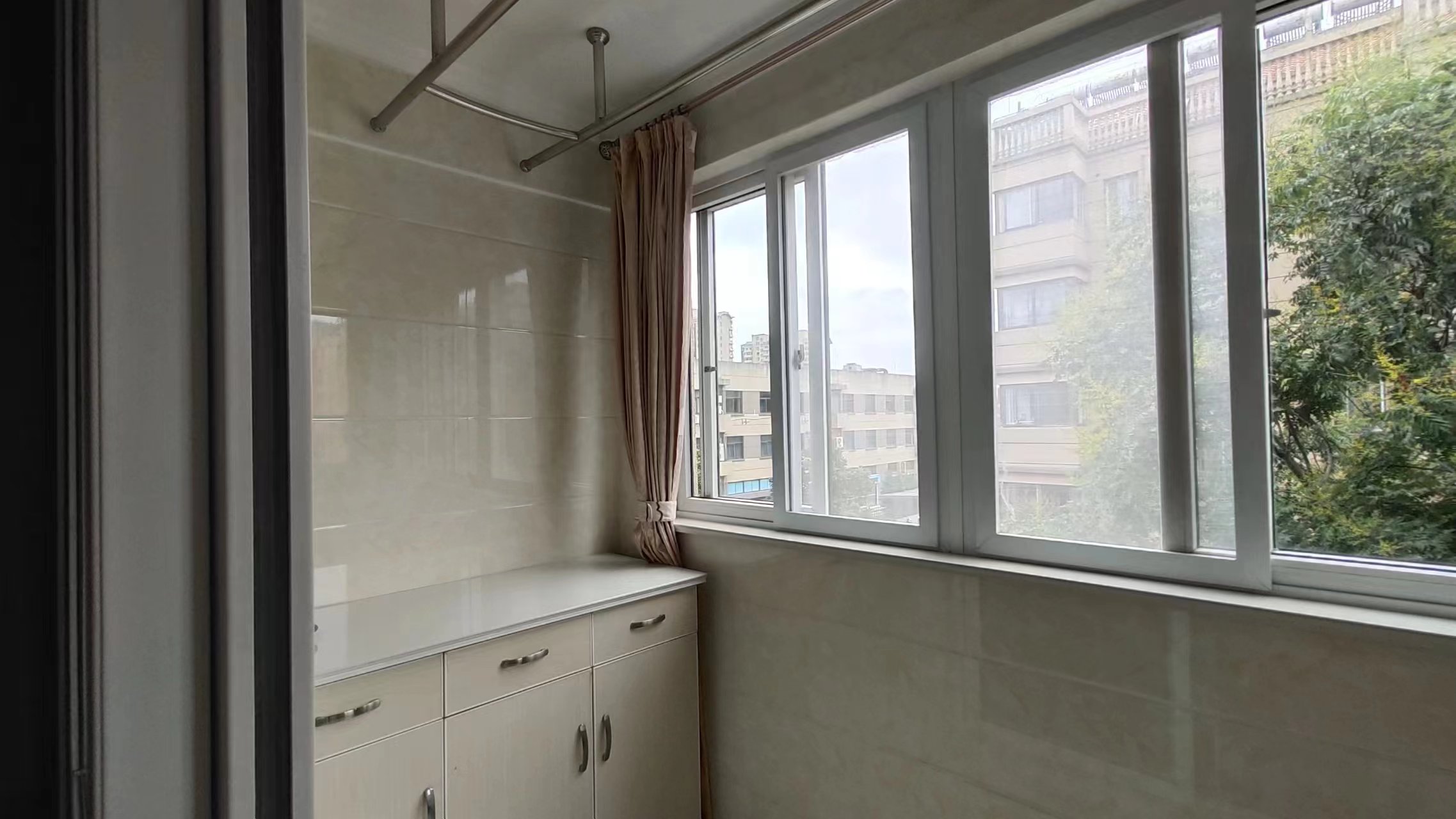 三里墩花苑四期 2室1厅1卫 79m&sup2;