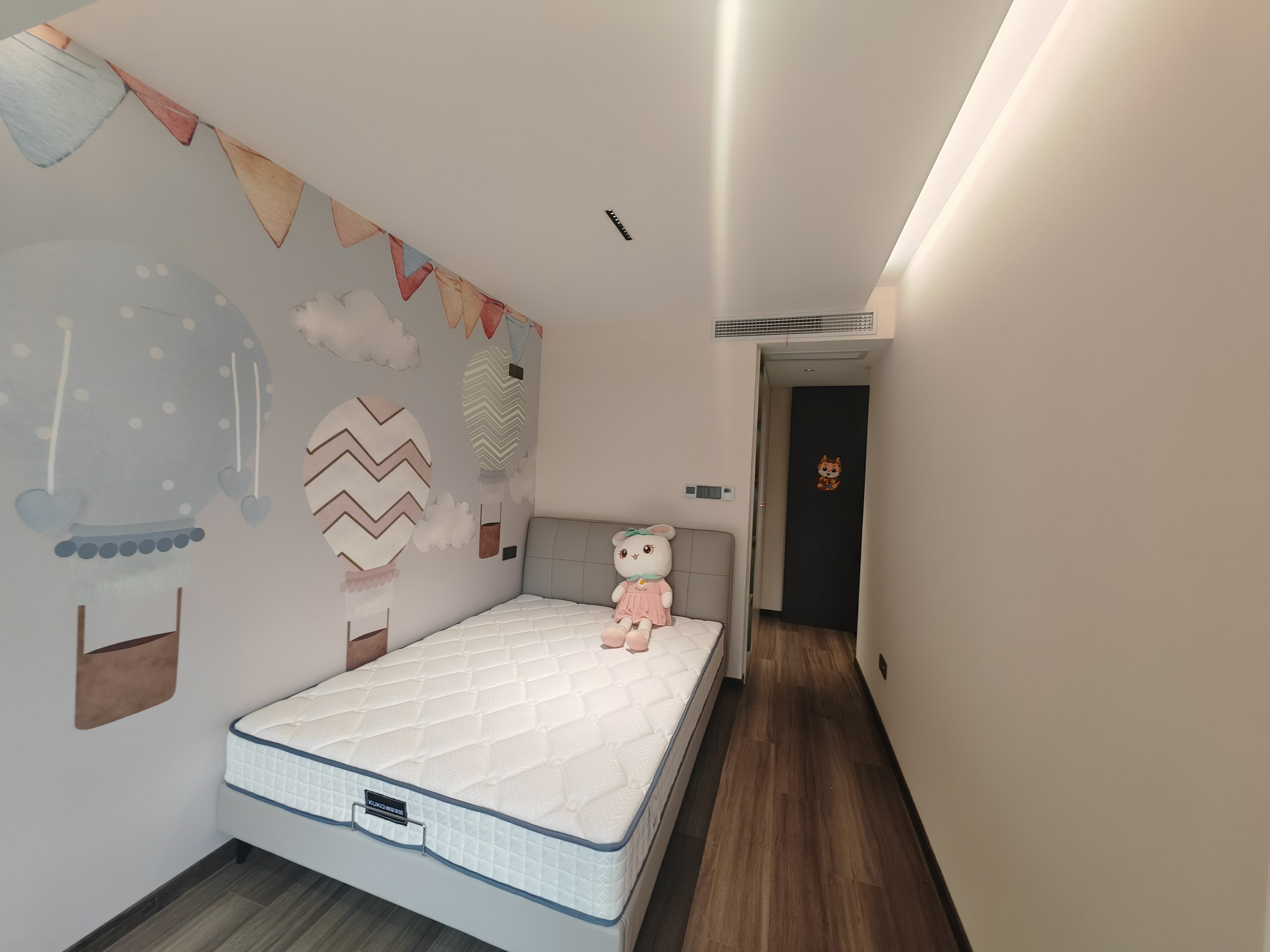 金地繁茂里 3室2厅2卫 99m&sup2;