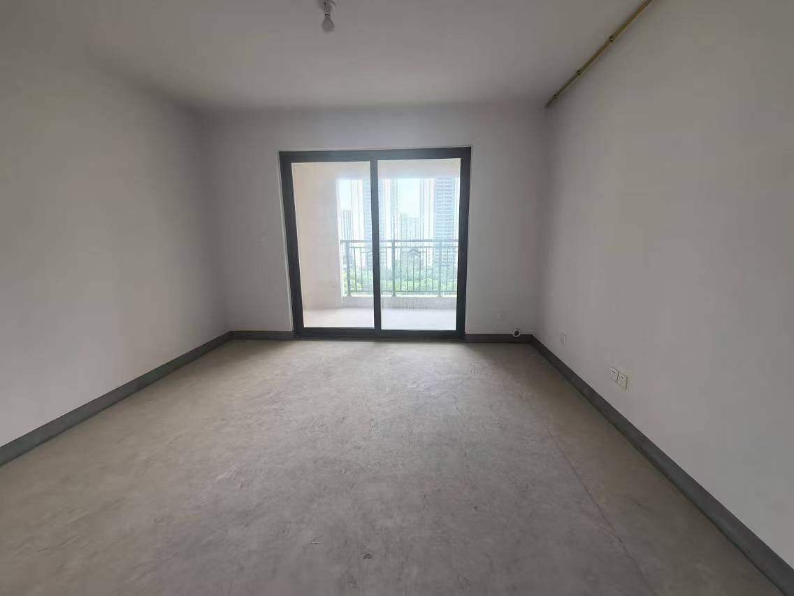 招商新城雍景湾 4室2厅2卫 139m²