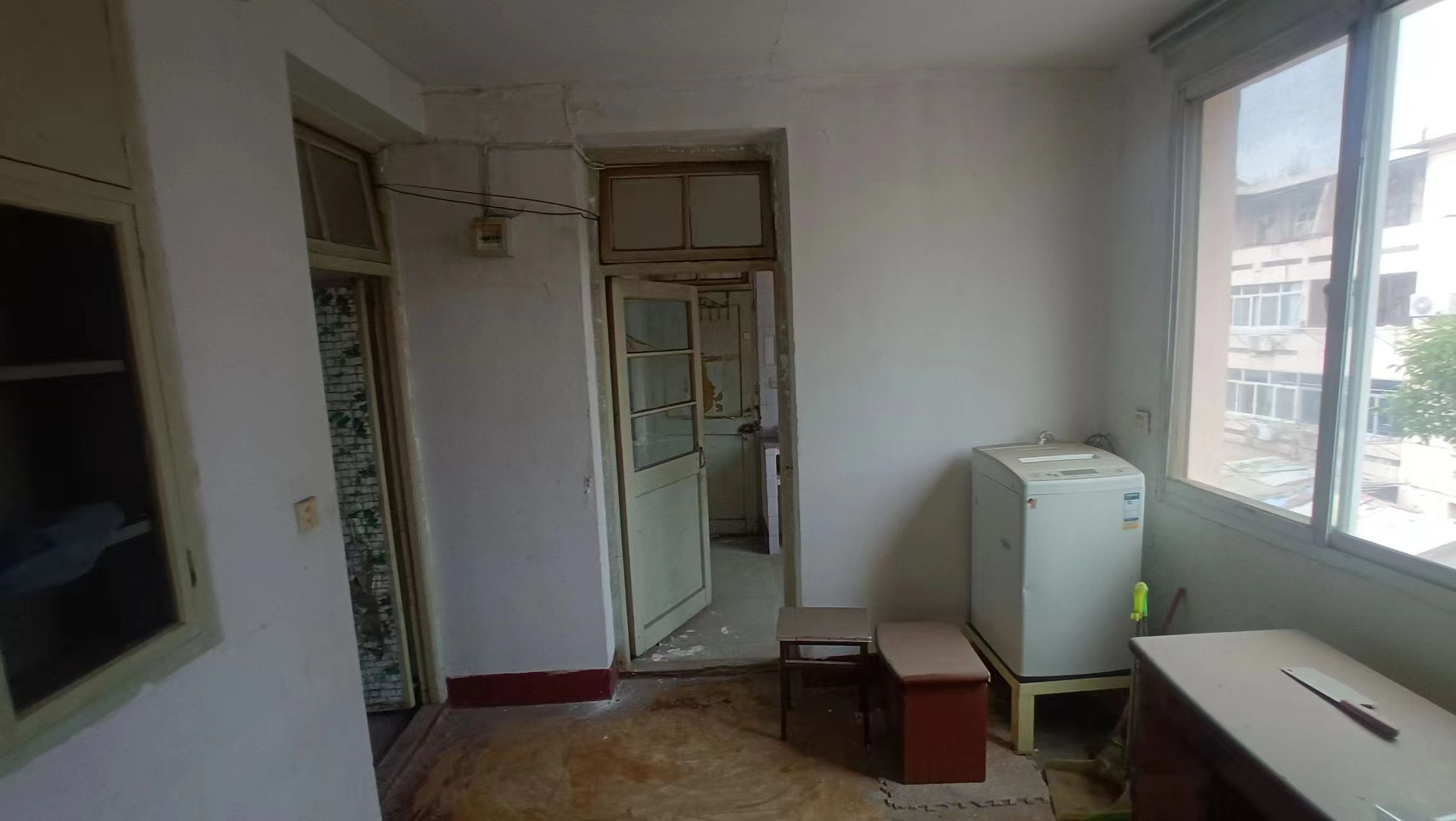 青年路新村 1室1厅1卫 40m²