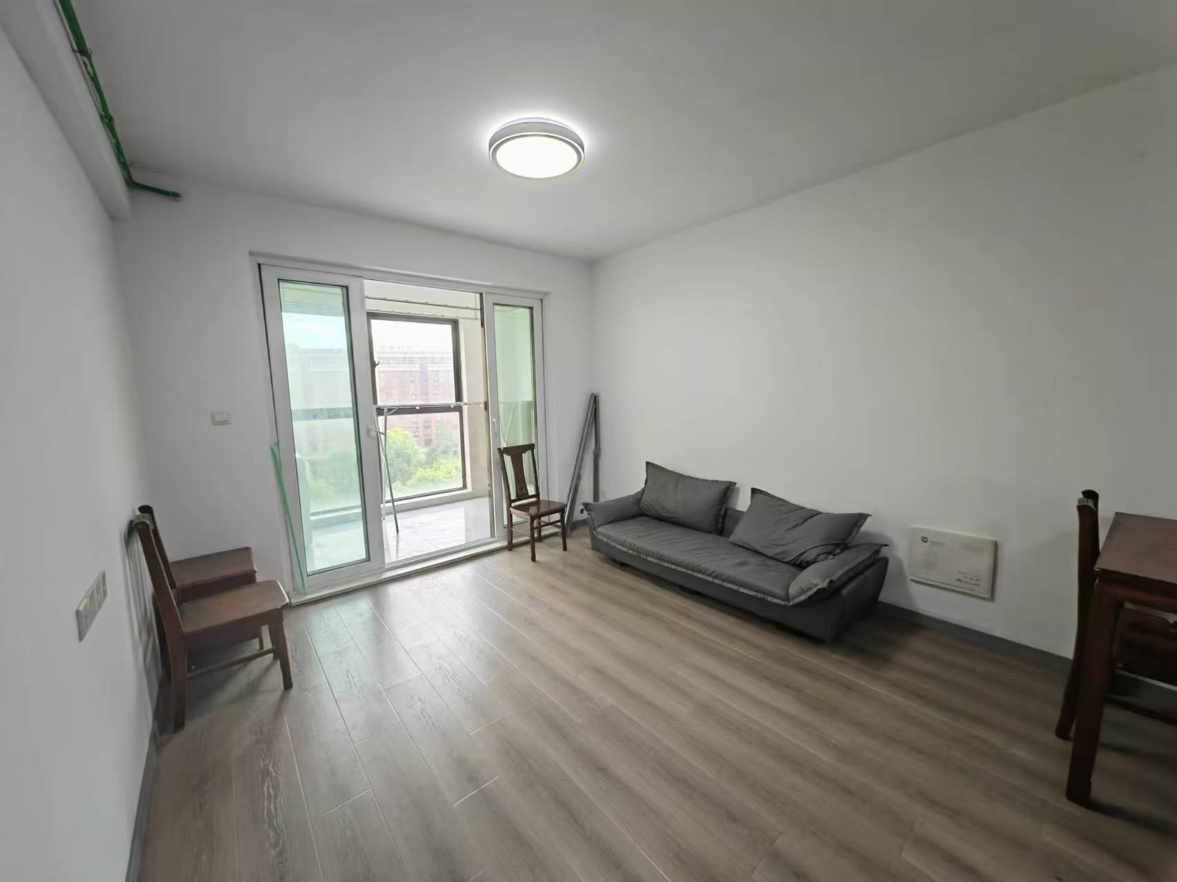 新城香溢紫郡 3室2厅1卫 98.00m²