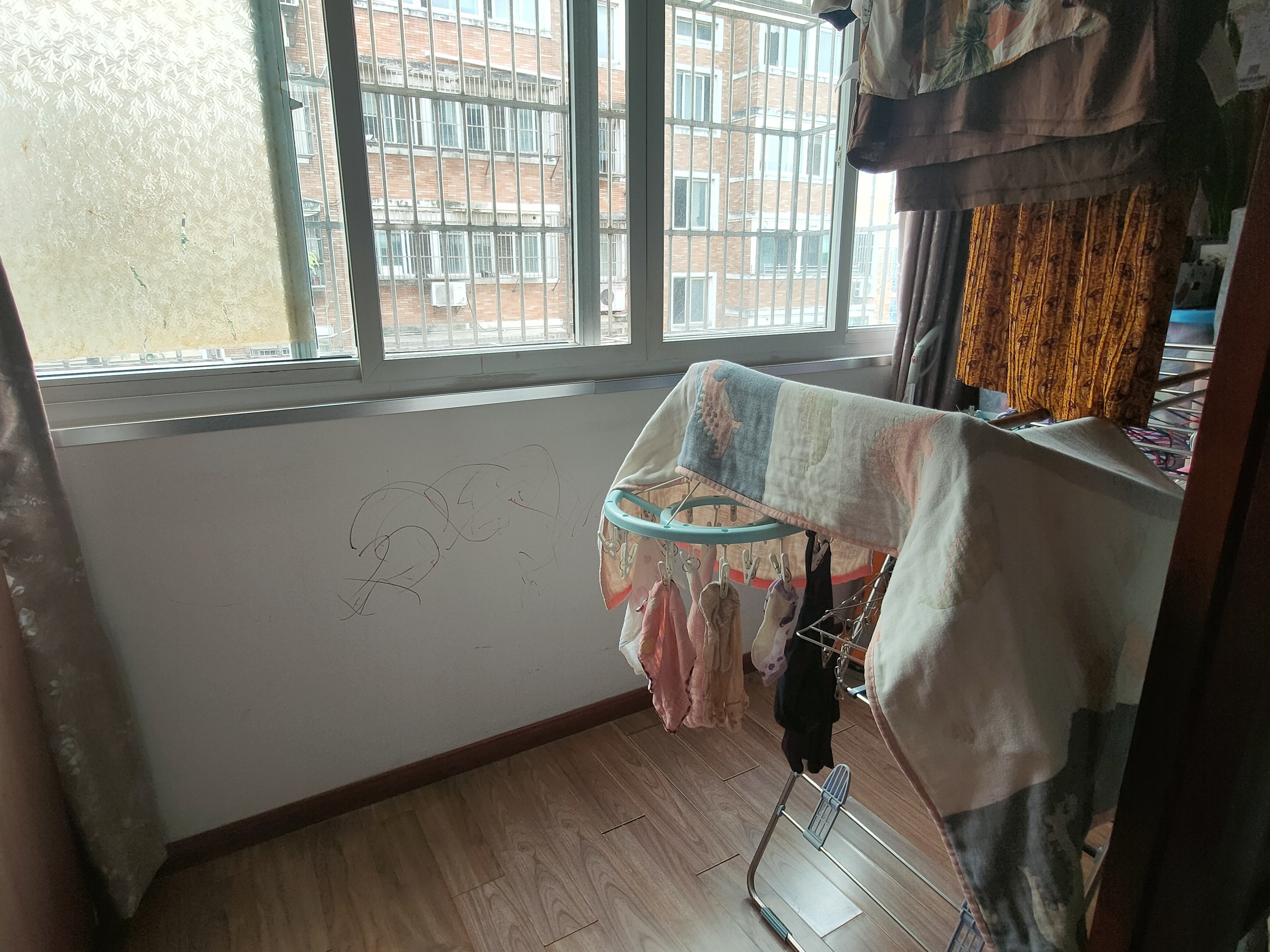 滨江花园 2室2厅1卫 102.87m²