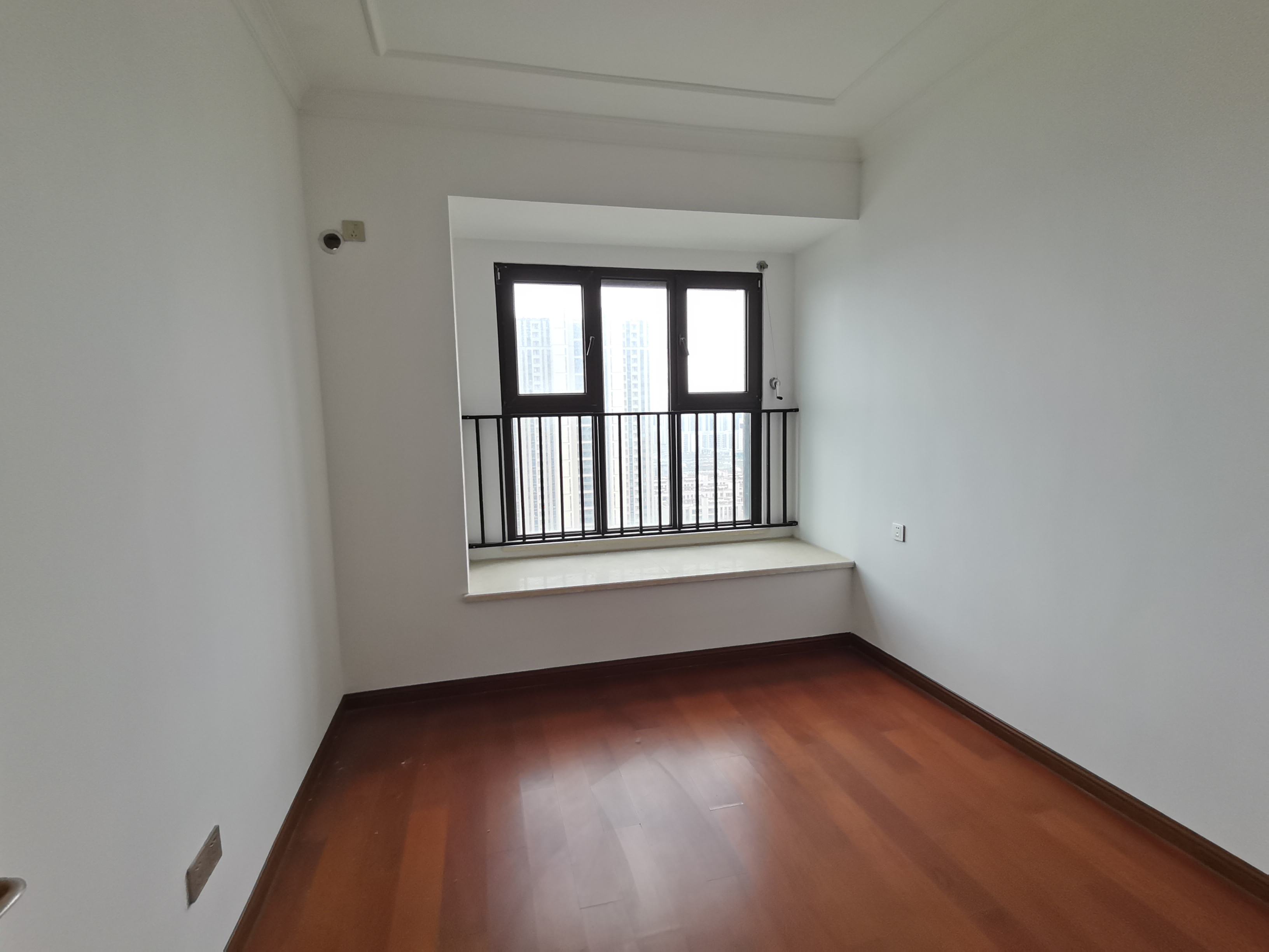富力院士廷 3室2厅2卫 109m&sup2;