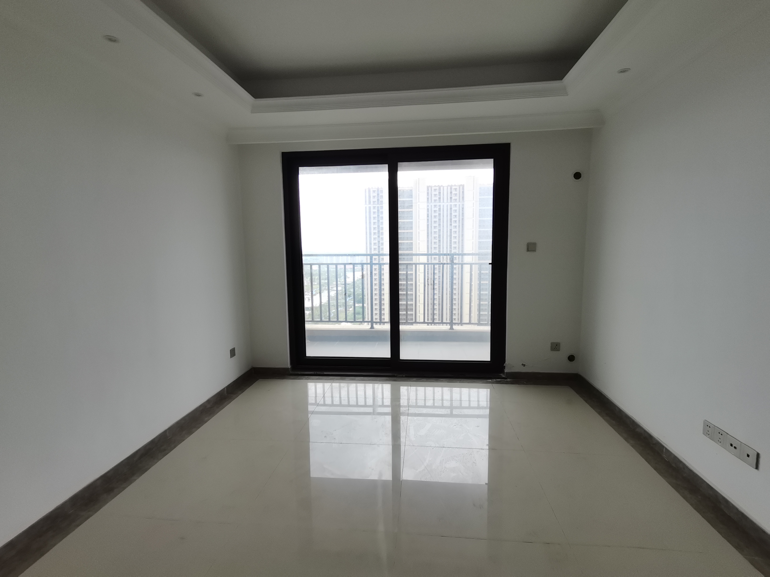 富力院士廷 3室2厅2卫 109m&sup2;