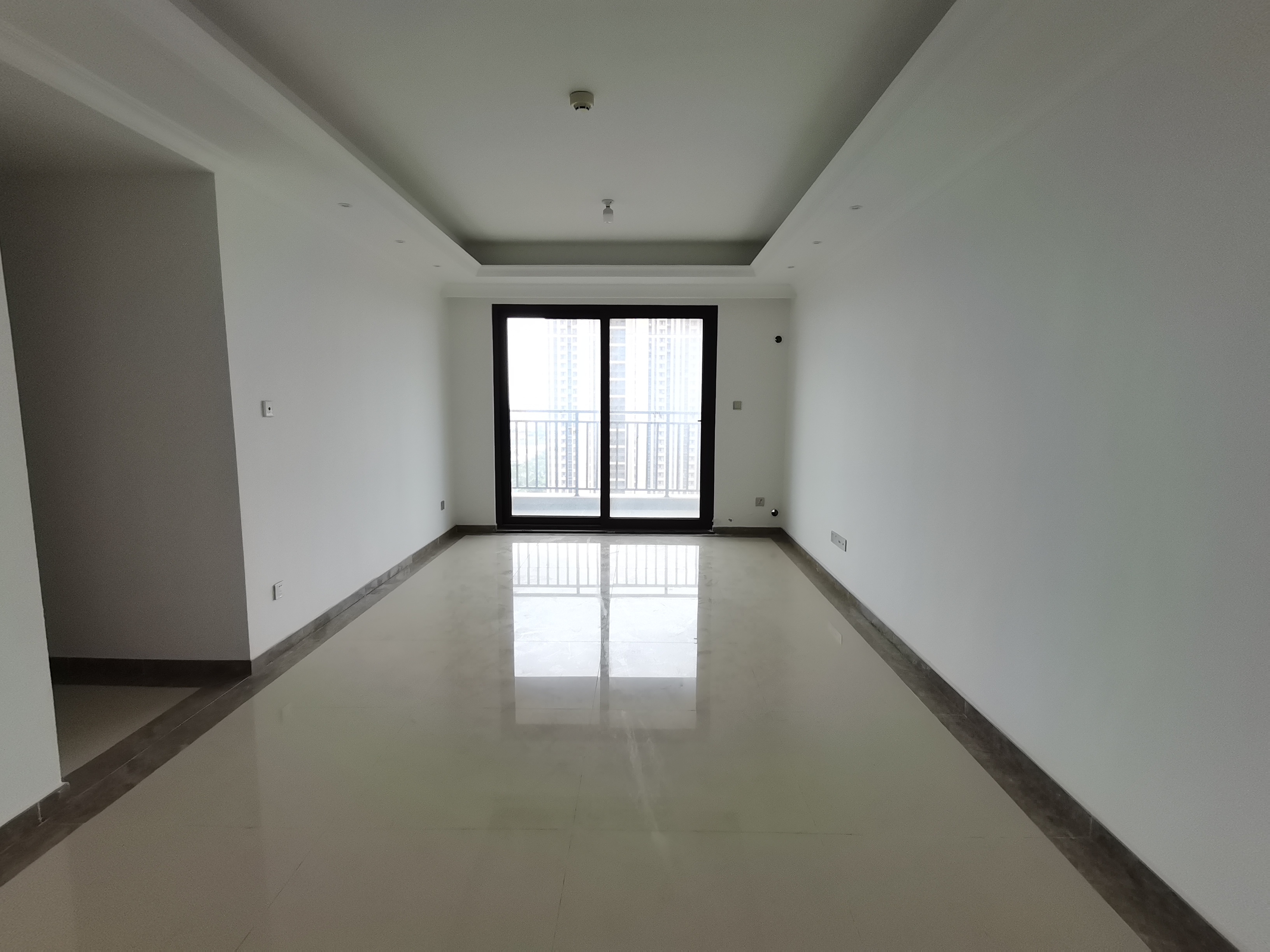 富力院士廷 3室2厅2卫 109m&sup2;