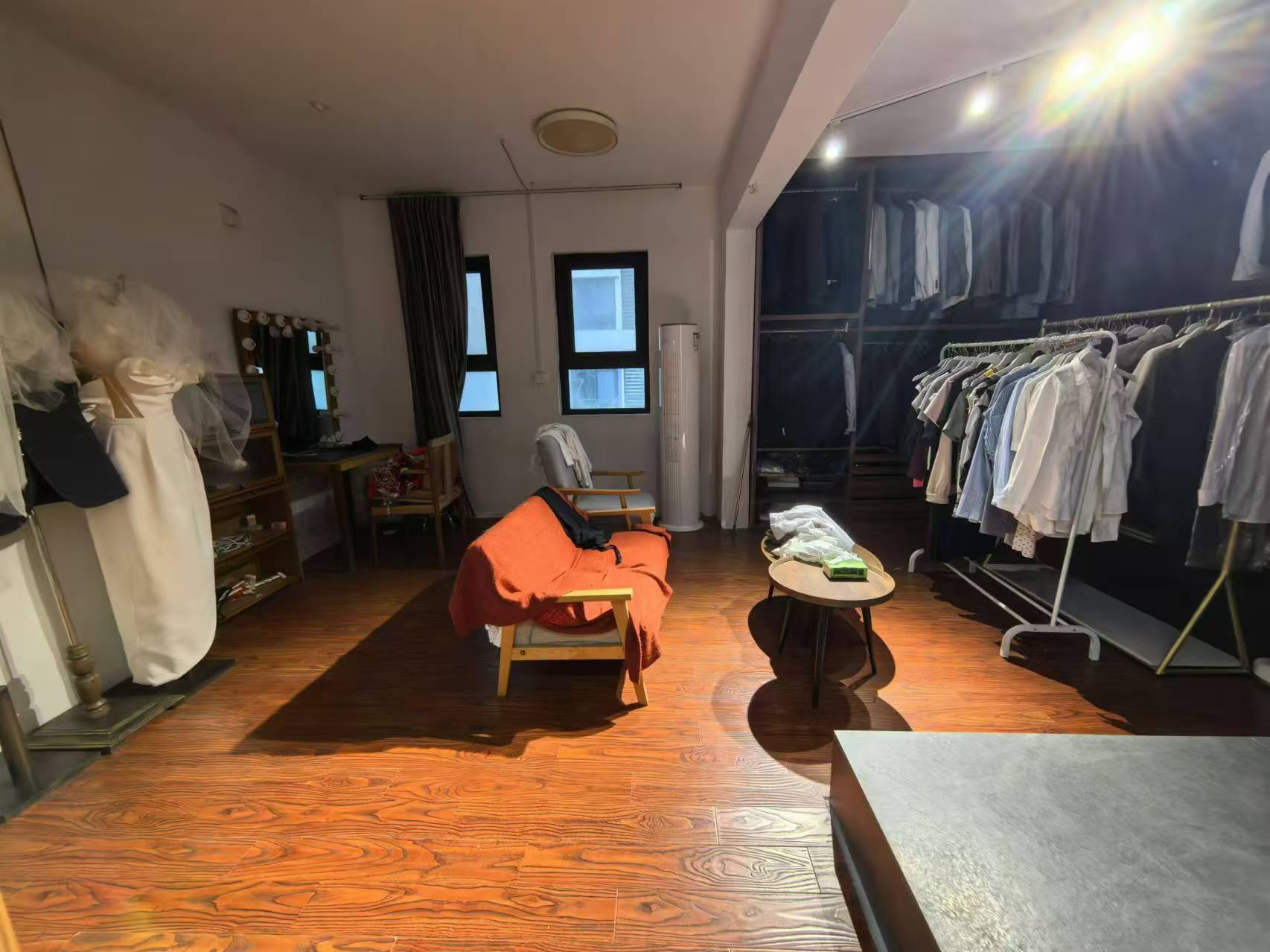 湖山源著 5室2厅3卫 250m&sup2;