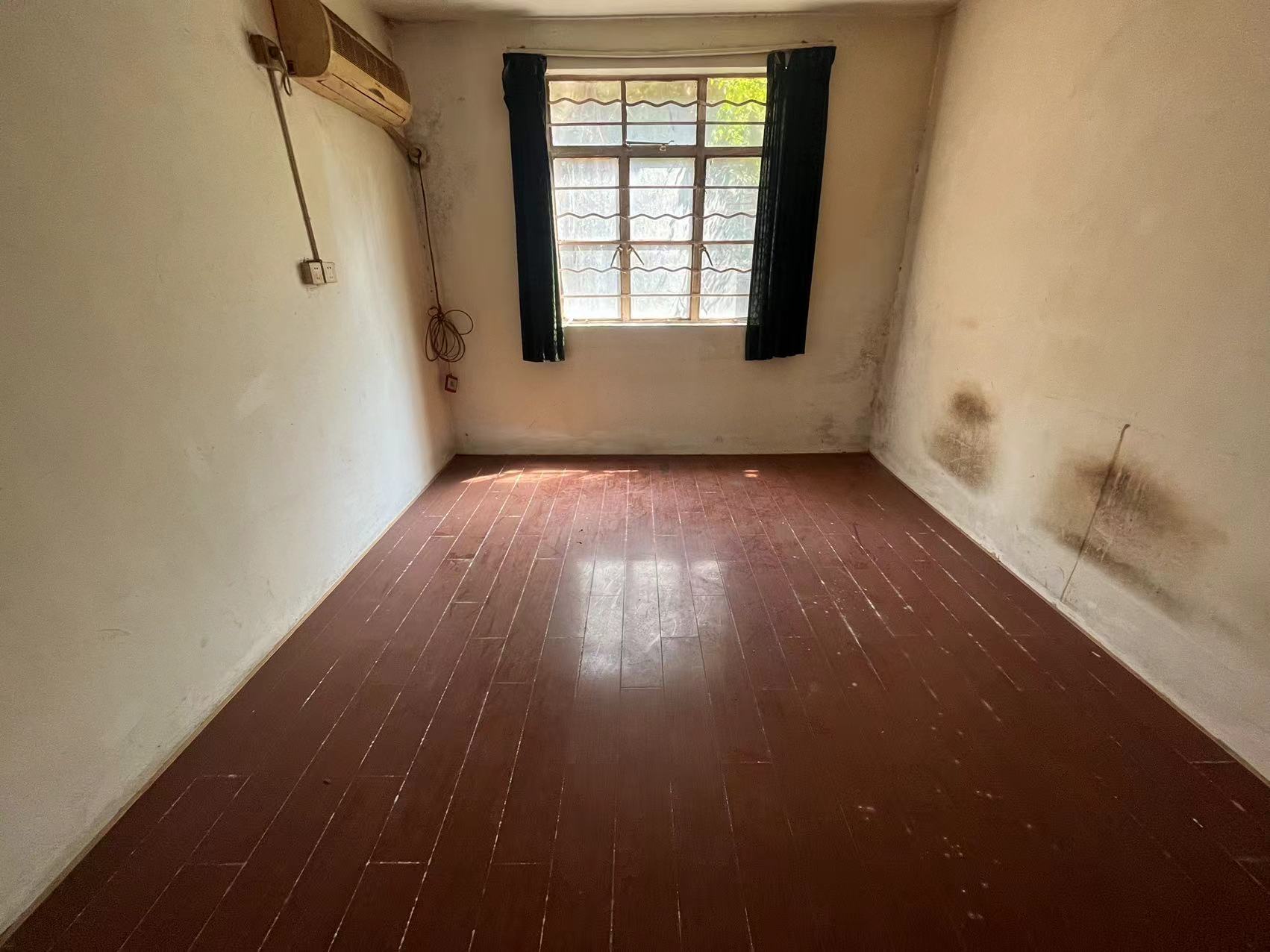 新建路新村 2室1厅1卫 71m&sup2;