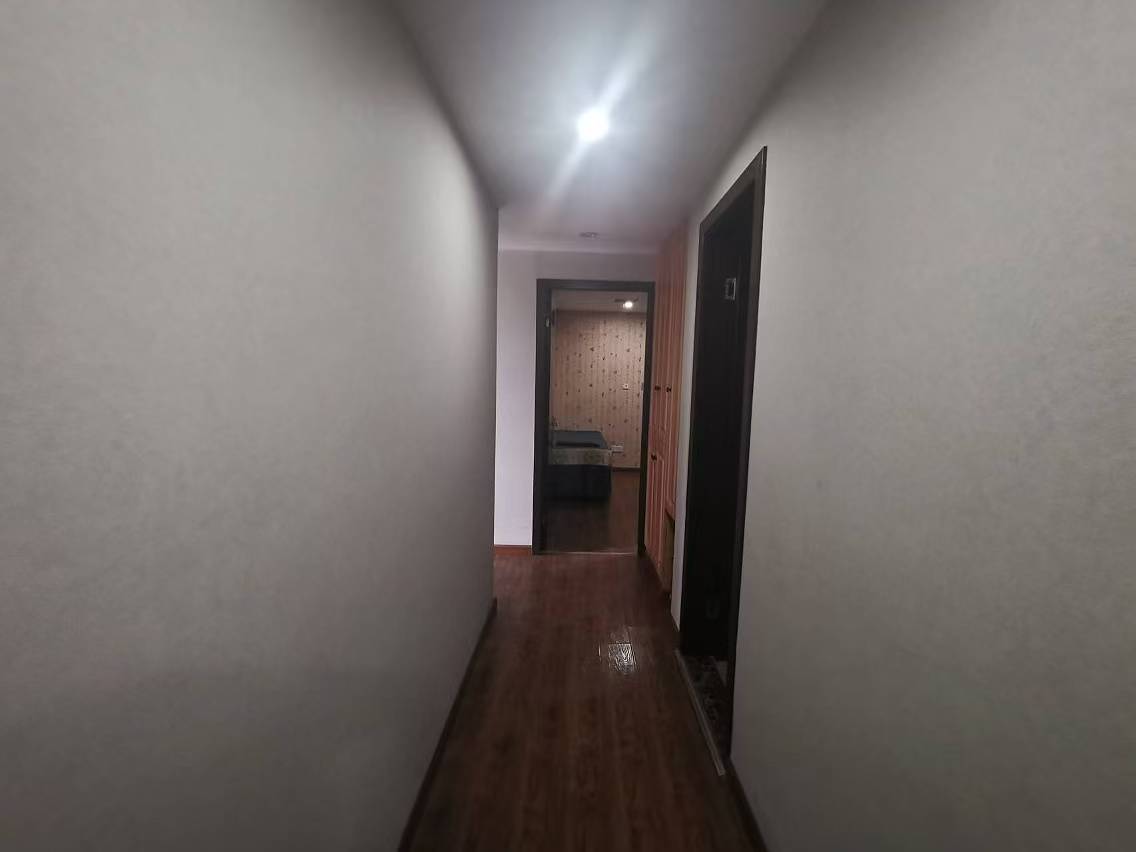 汇金国际 8室1厅1卫 153.00m&sup2;