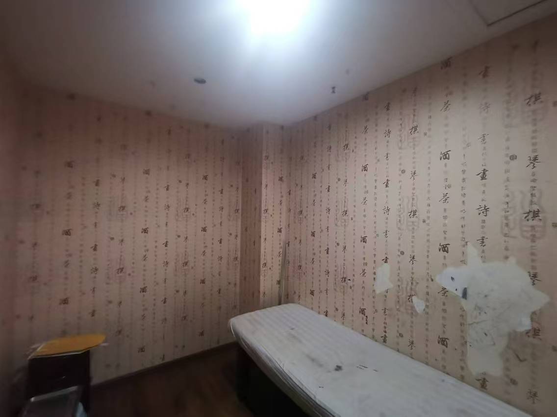 汇金国际 8室1厅1卫 153.00m&sup2;