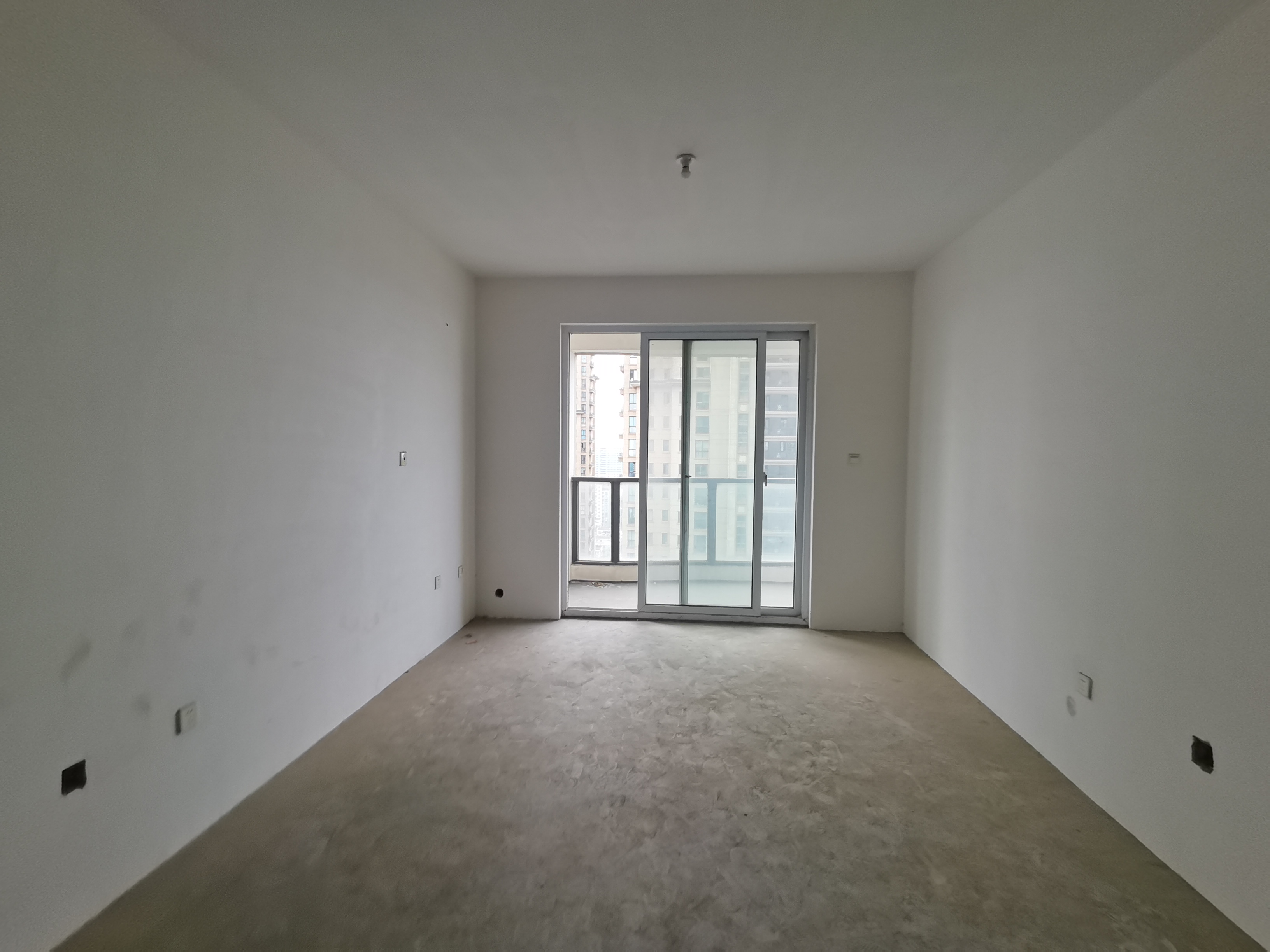湖滨华庭 3室2厅1卫 98m&sup2;